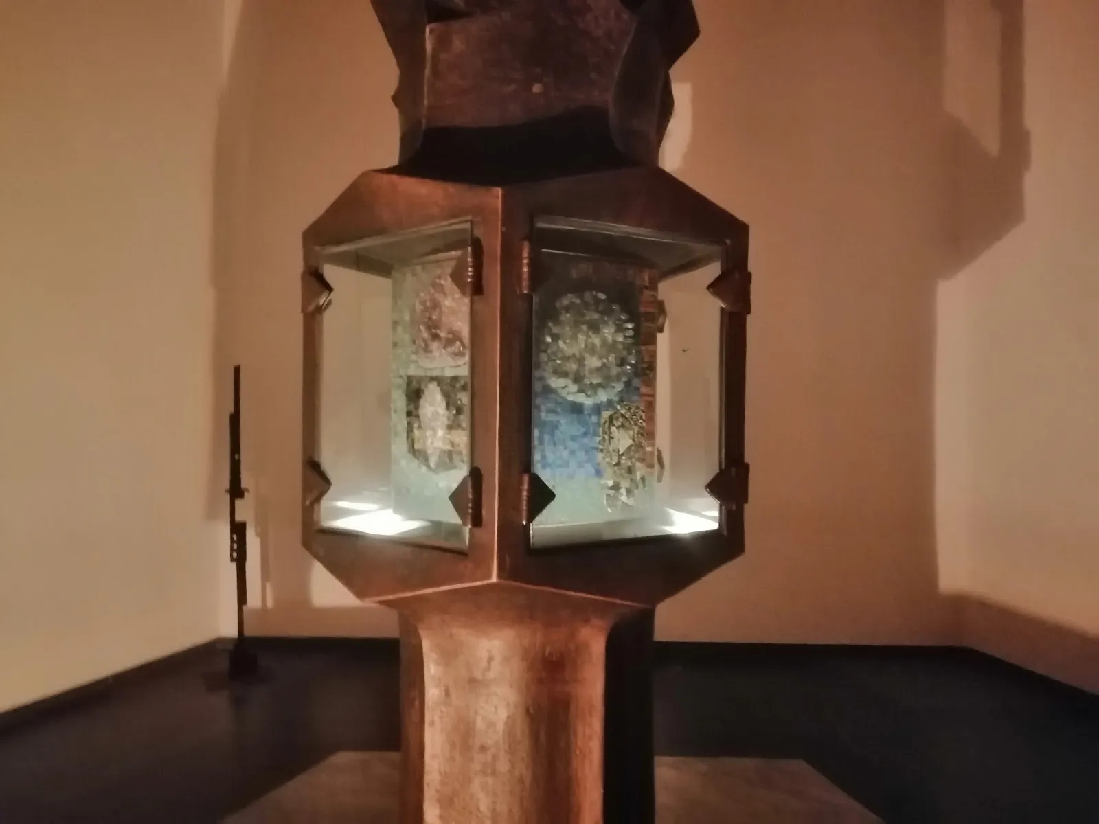 Вид на Аббатство Святого Бенедикта в Мешеде, Германия