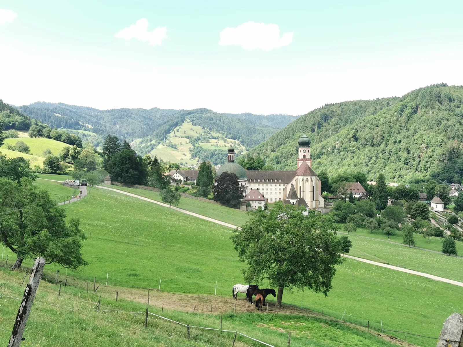 Фасад аббатства Святого Трудперта