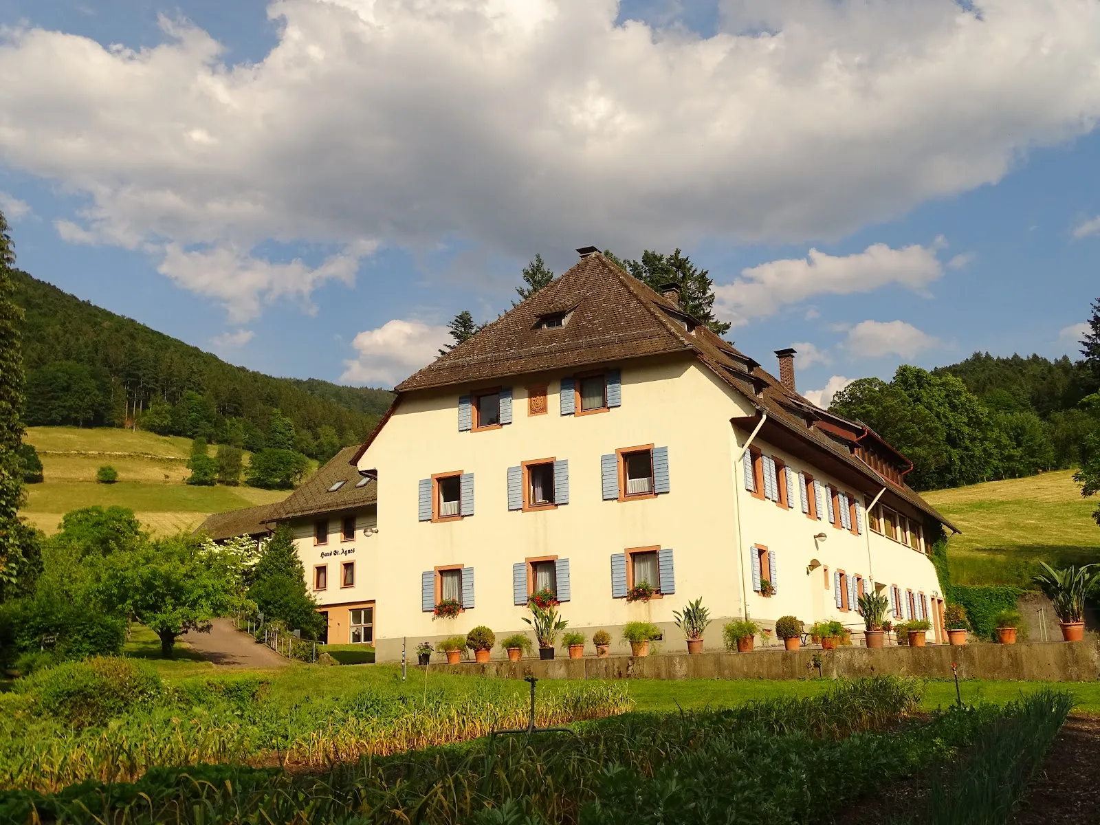 Фасад аббатства Святого Трудперта