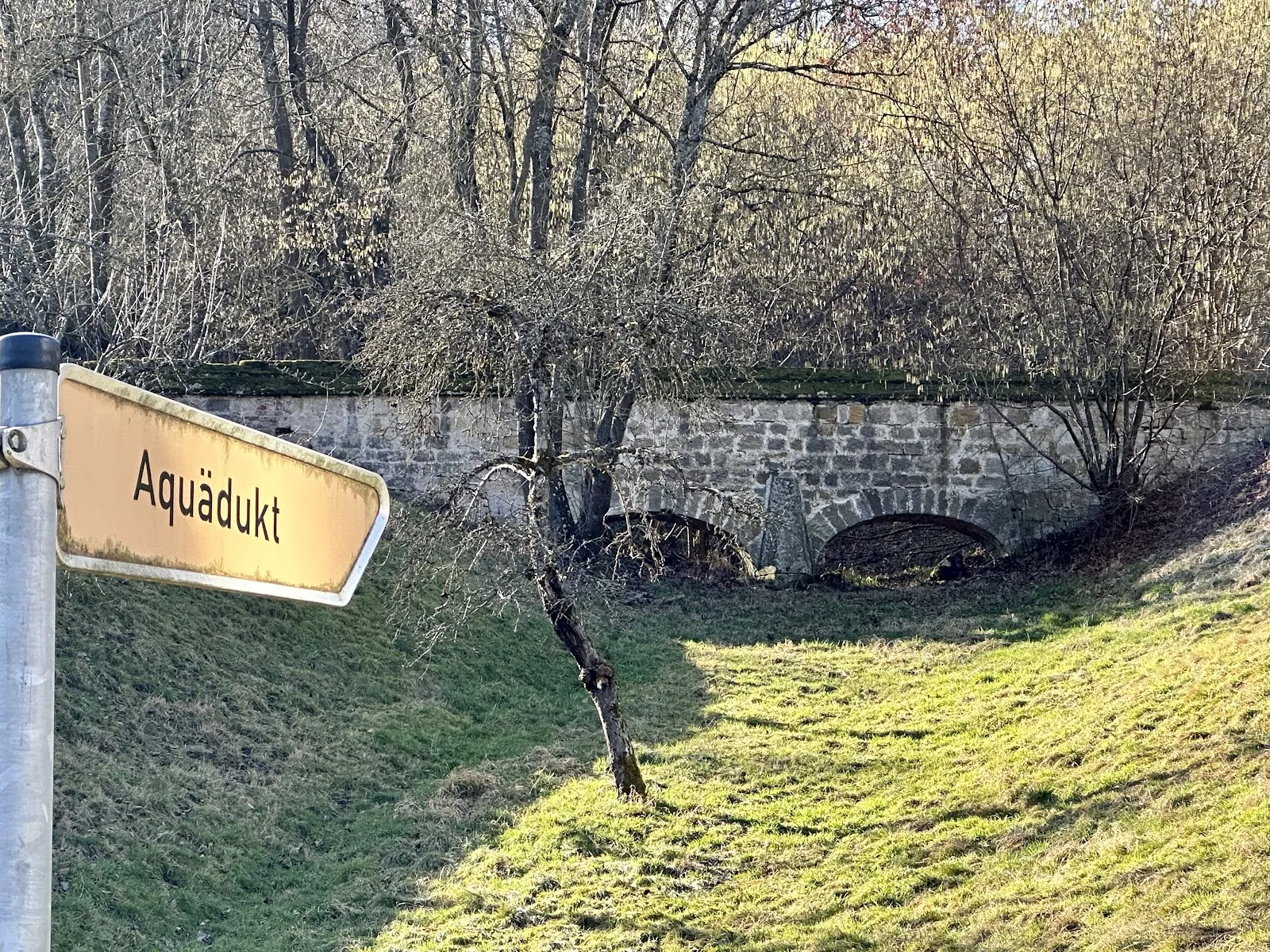 Фонтан Аллея Правосудия (Gerechtigkeitsbrünnele) в городе Эсслинген-на-Неккаре, Германия.