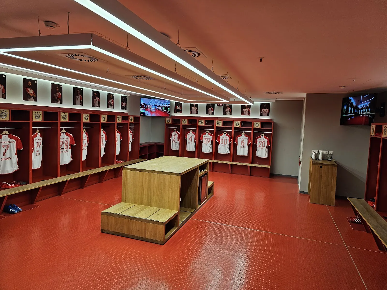 Альянц Арена, стадион в Мюнхене