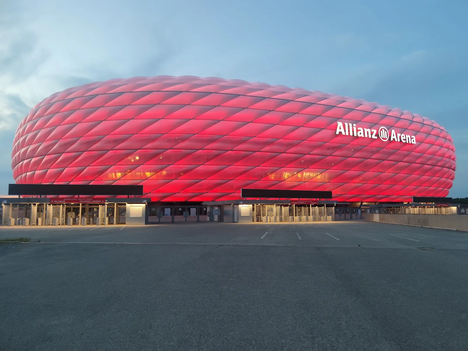 Альянц Арена, стадион в Мюнхене