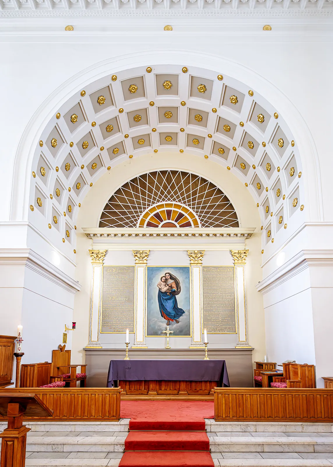 Фасад Англиканской церкви Святого Томаса Бекета в Гамбурге