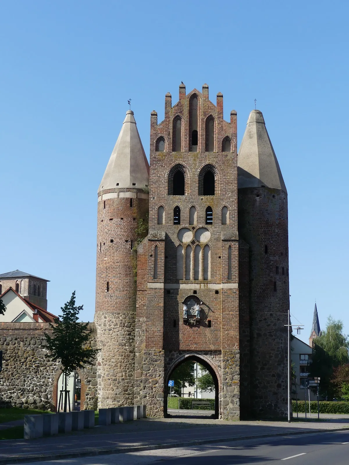 Анкламерские ворота