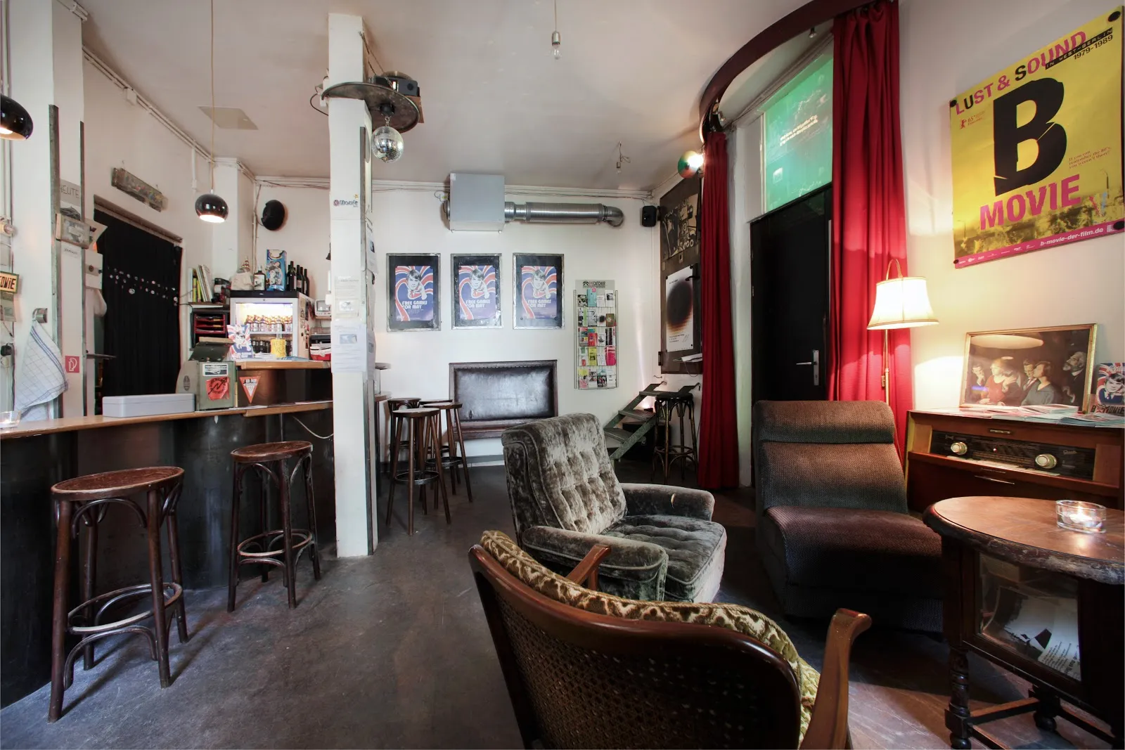 Здание кинотеатра B-Movie в Гамбурге