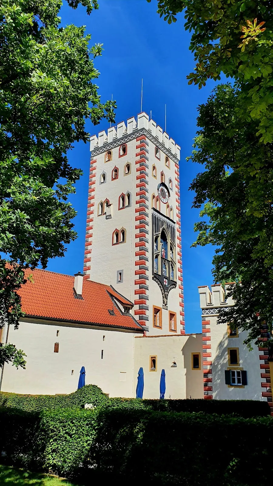 БайертОр – средневековые городские ворота в Ландсберге-на-Лехе, Германия.
