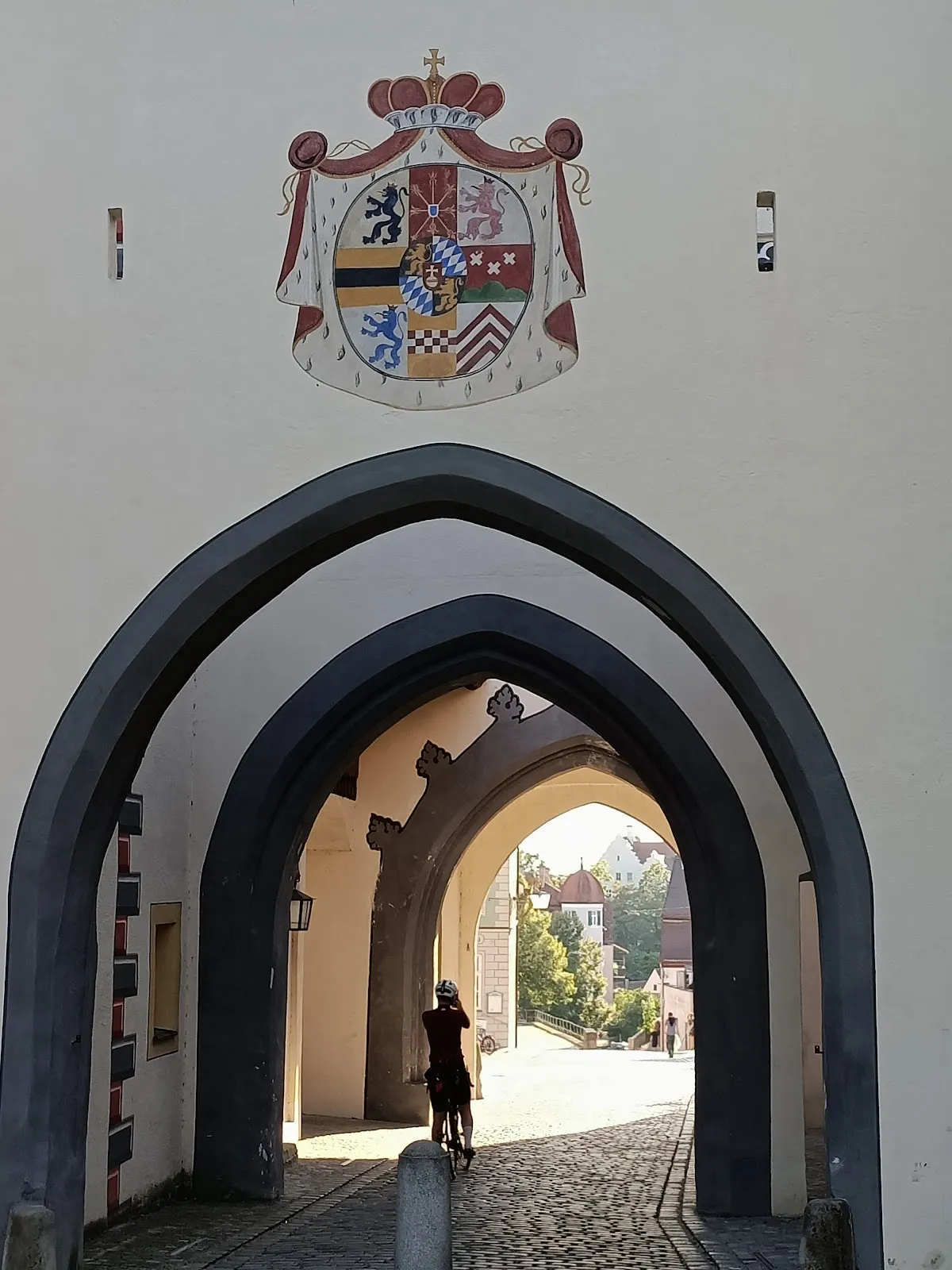 БайертОр – средневековые городские ворота в Ландсберге-на-Лехе, Германия.