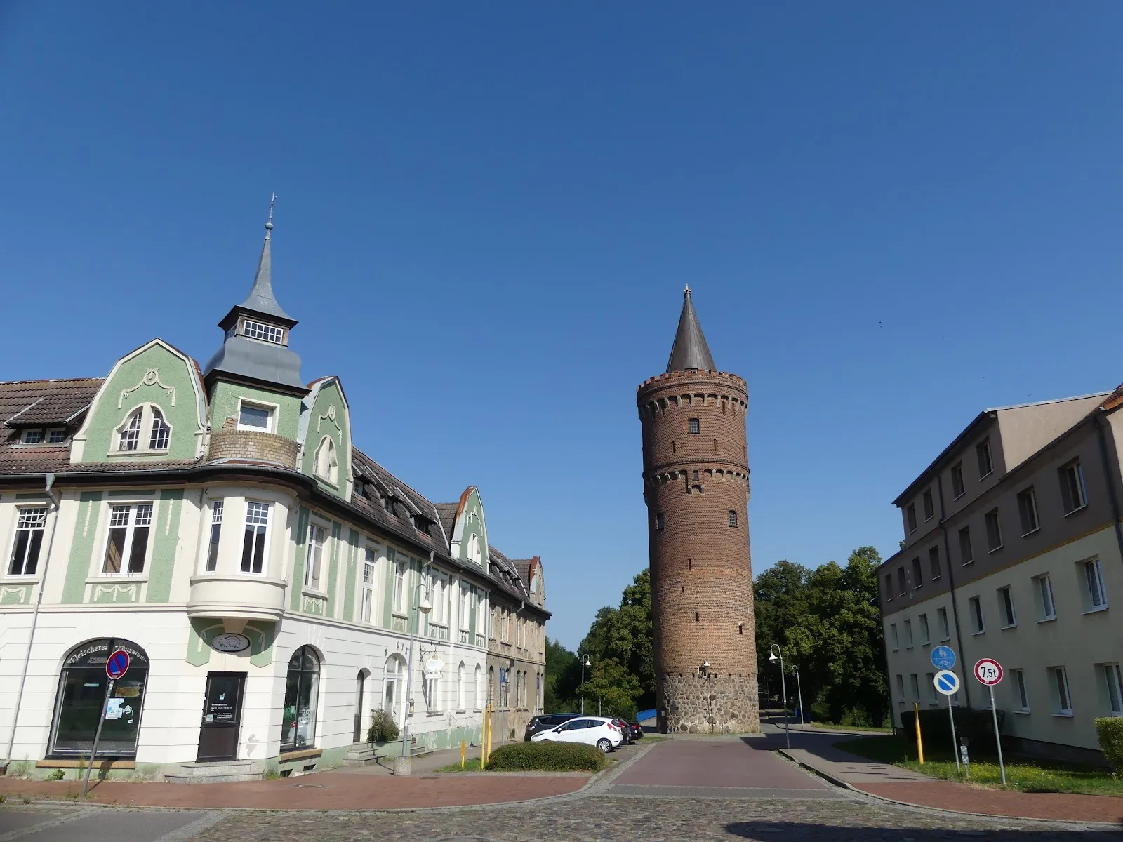 Башня Фангельтюрм в городе Фридланд, Германия
