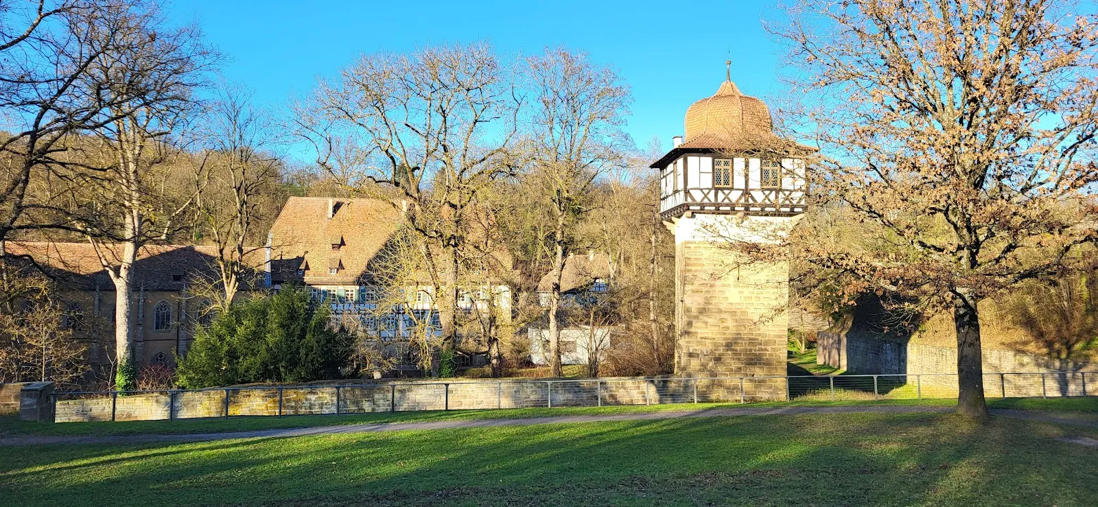 Башня Фауста в монастыре Маульбронн, Германия