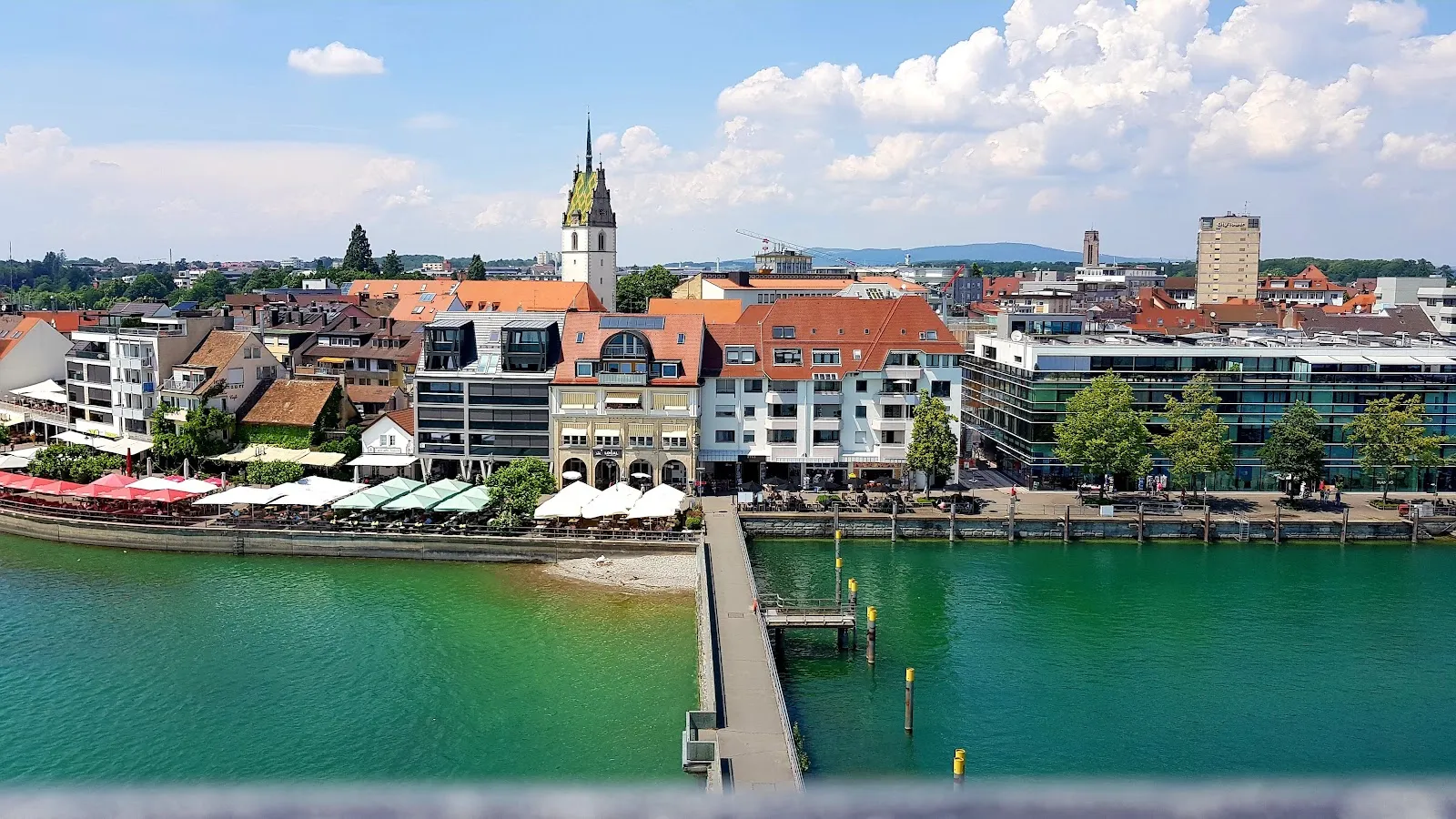 Вид с Башни Молетурм на Боденское озеро и Альпы.