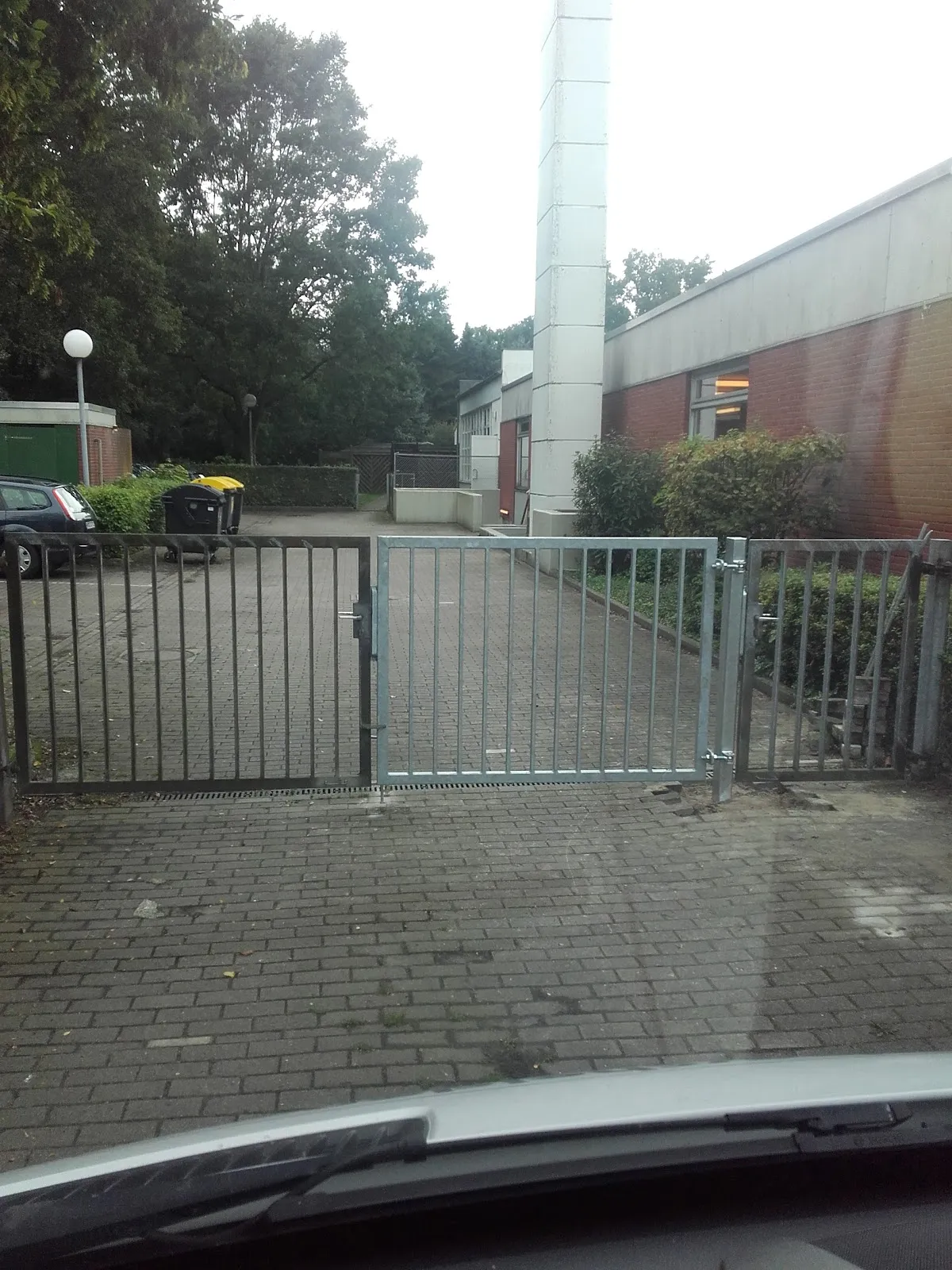 Внешний вид крытого бассейна Хухтинг в Бремене