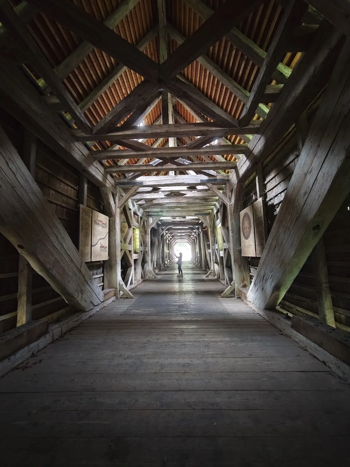 Вид на Бенедиктинское аббатство Бойрон