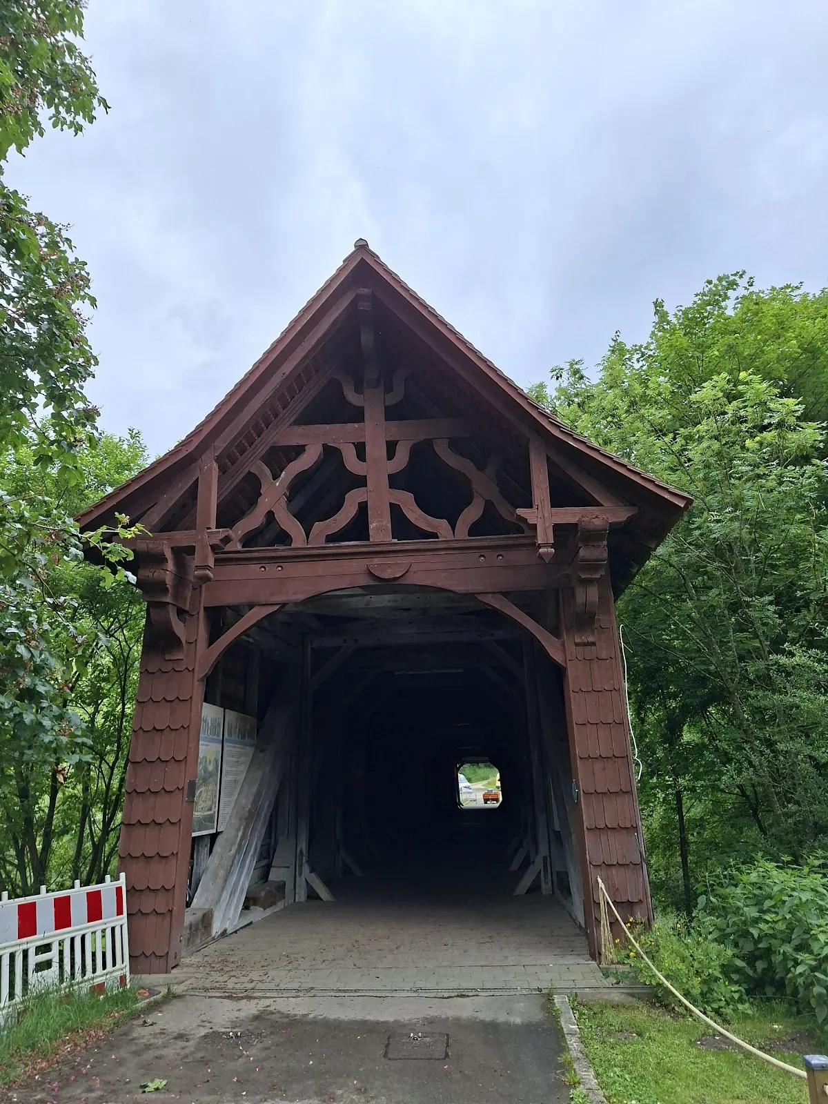 Вид на Бенедиктинское аббатство Бойрон