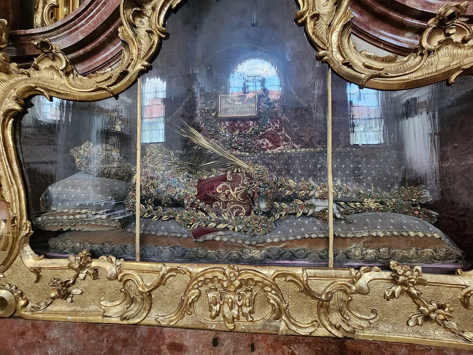 Вид на Бенедиктинское аббатство Шефтларн