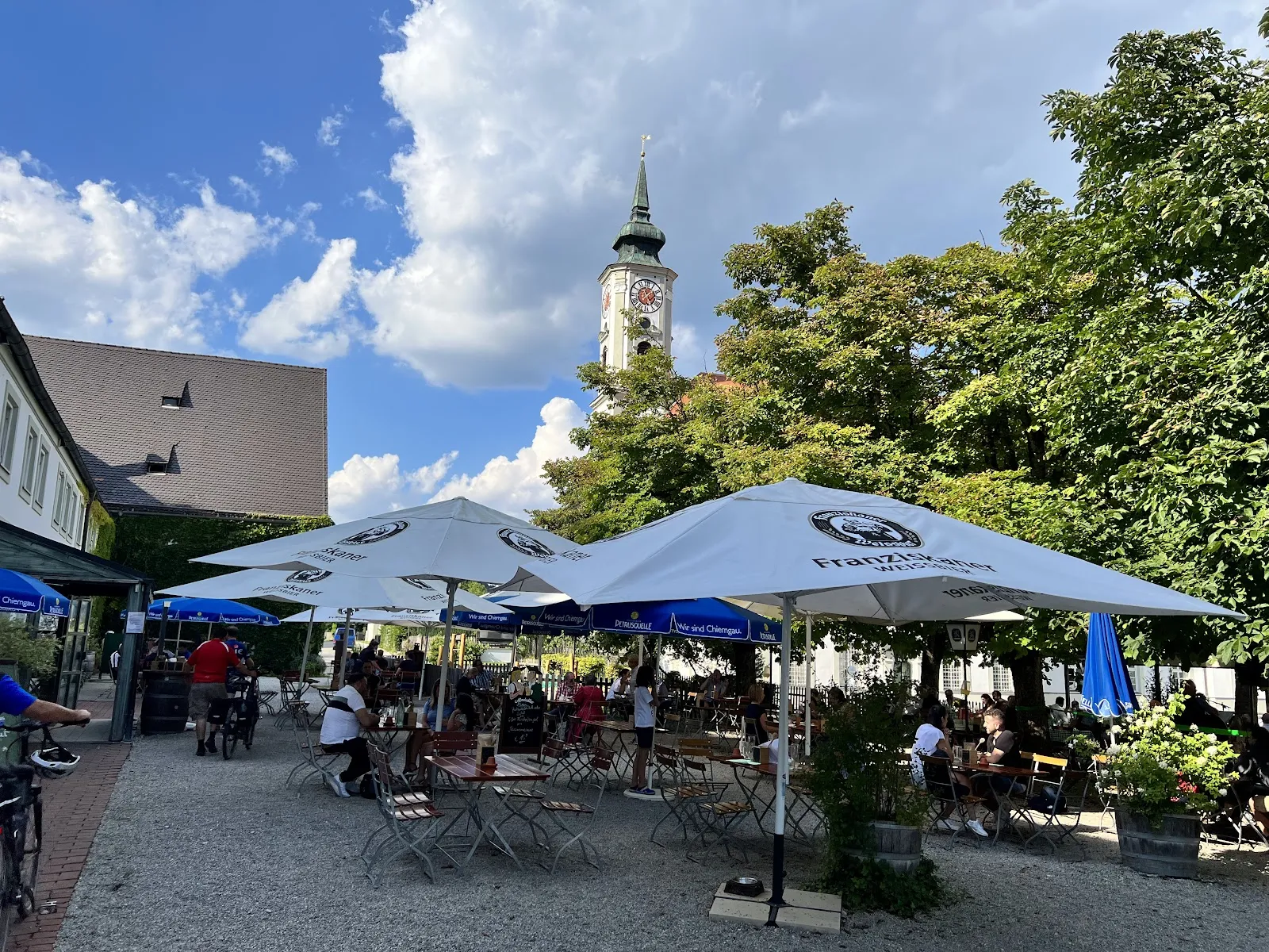 Вид на Бенедиктинское аббатство Шефтларн