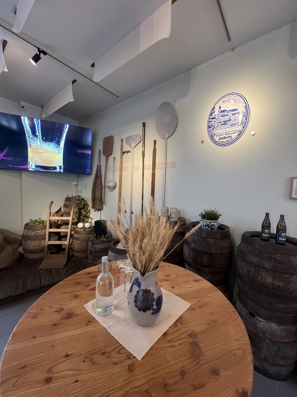 Бенедиктинское аббатство Андекс с видом на Баварские Альпы