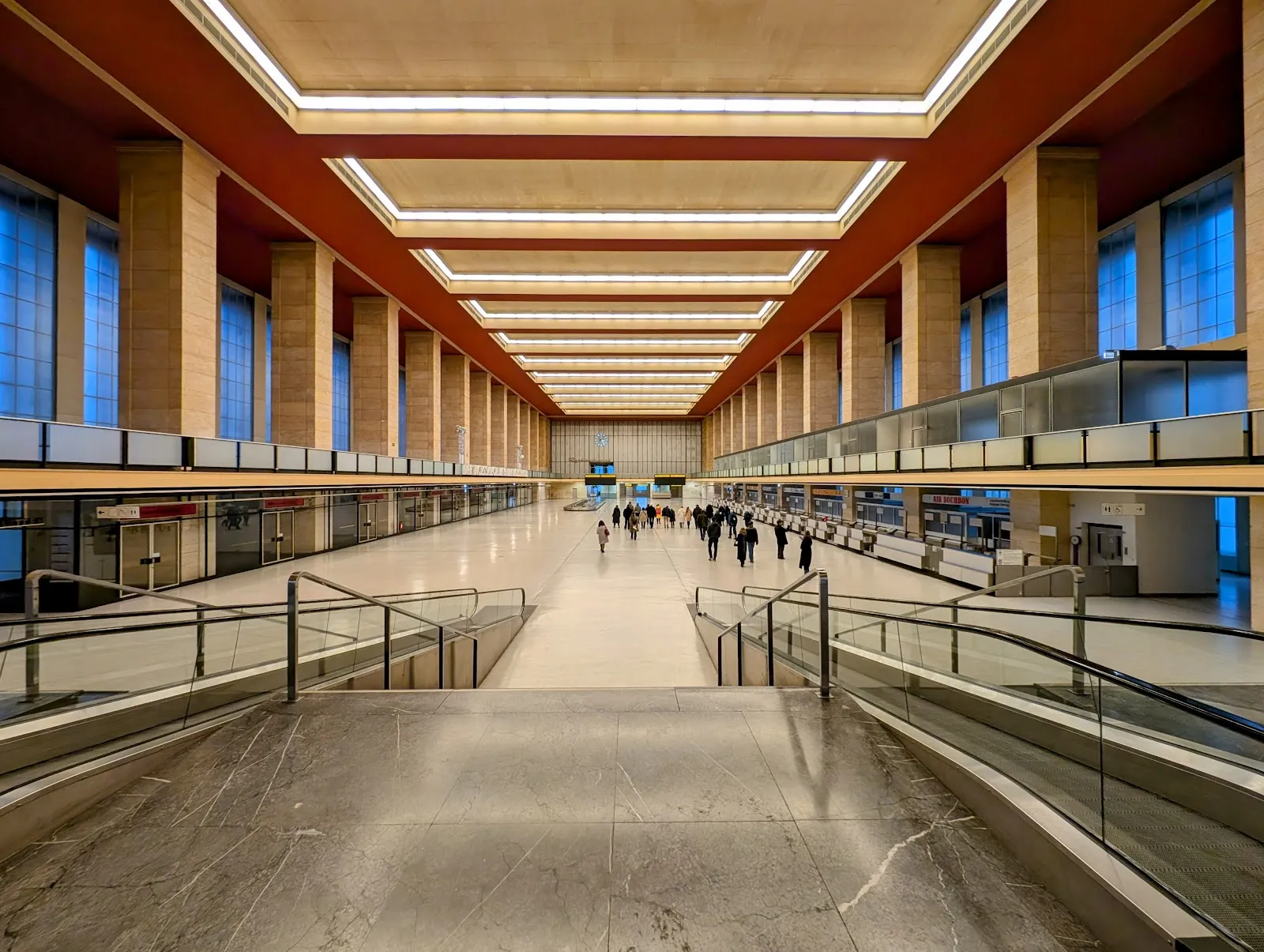 Здание аэропорта Берлин-Темпельхоф