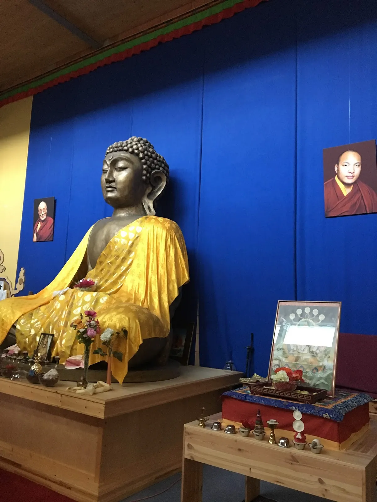 Фасад здания буддийского центра Бодхичарья Берлин