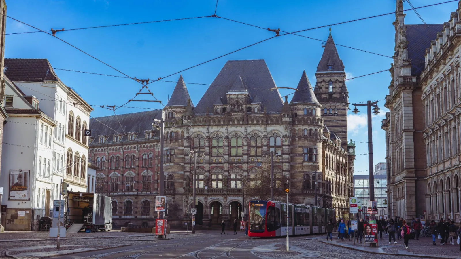 Бременский собор, вид на фасад и окна