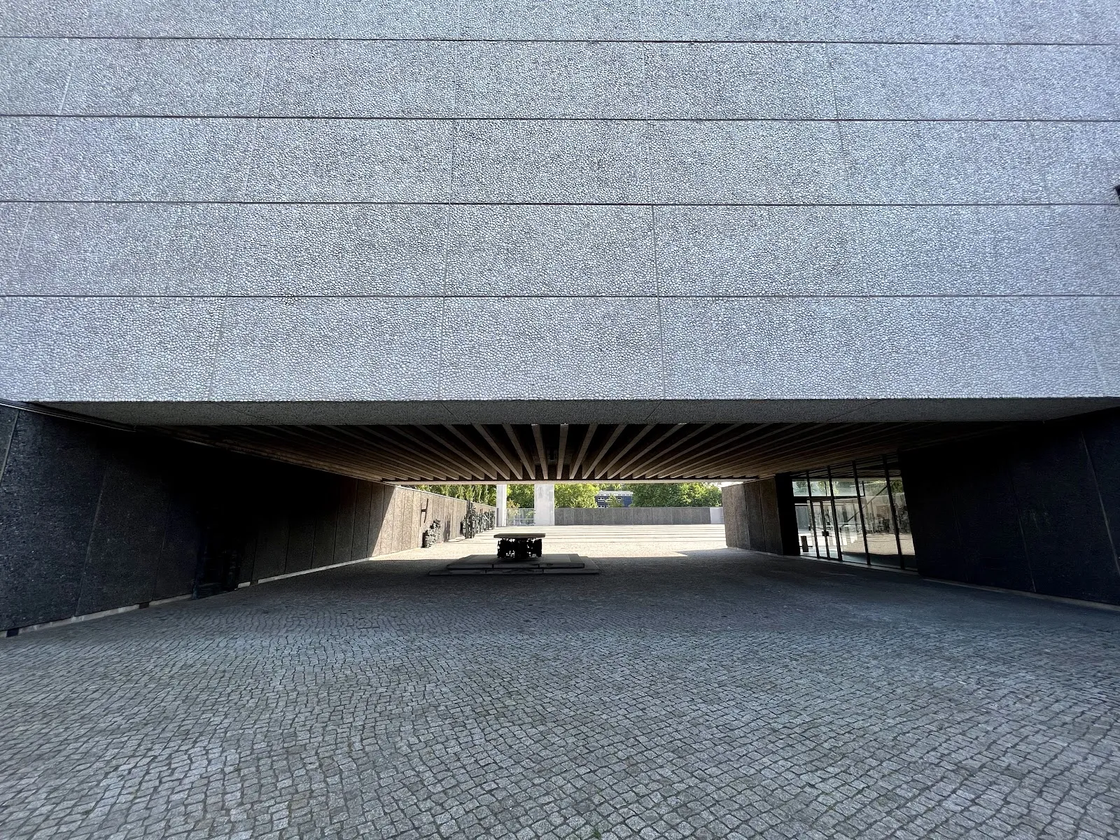 Внешний вид церкви «Царица Мучеников» в Берлине