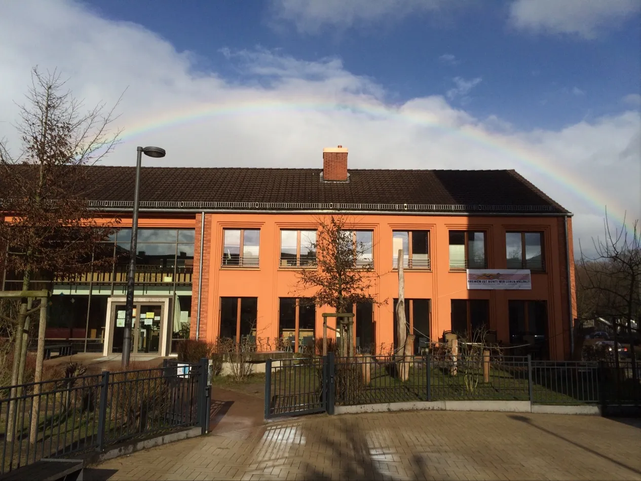 Фасад Церкви Матиаса-Клаудиуса в Бремене