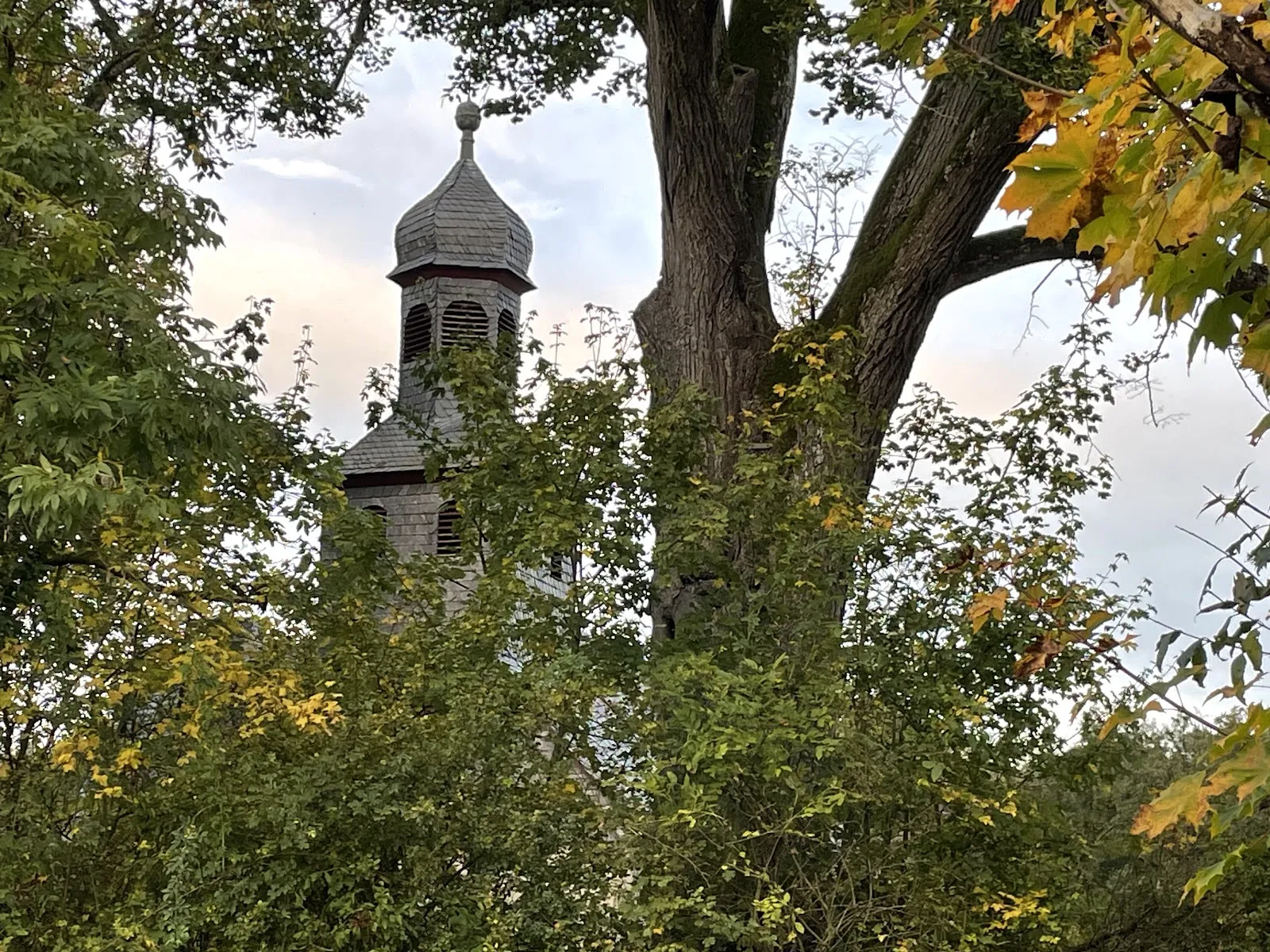 Фасад Церкви Оберрод в Альсфельде, Германия