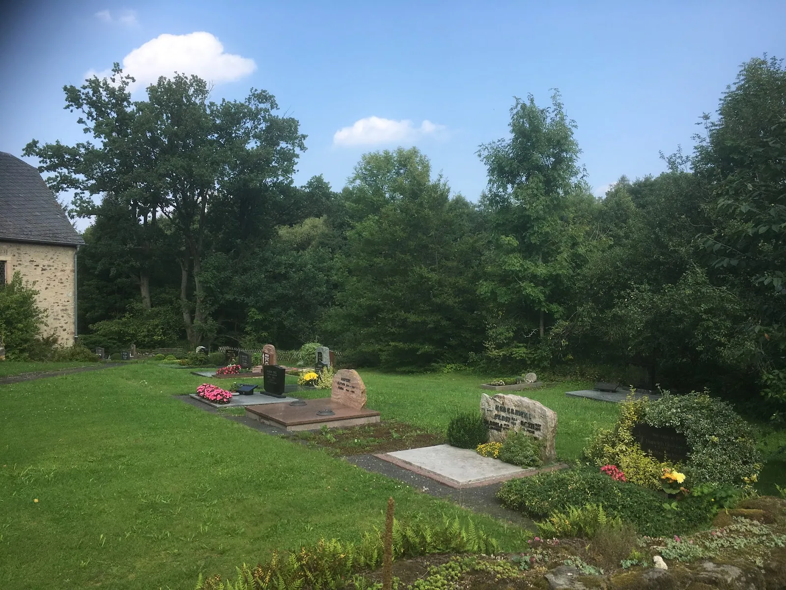 Фасад Церкви Оберрод в Альсфельде, Германия