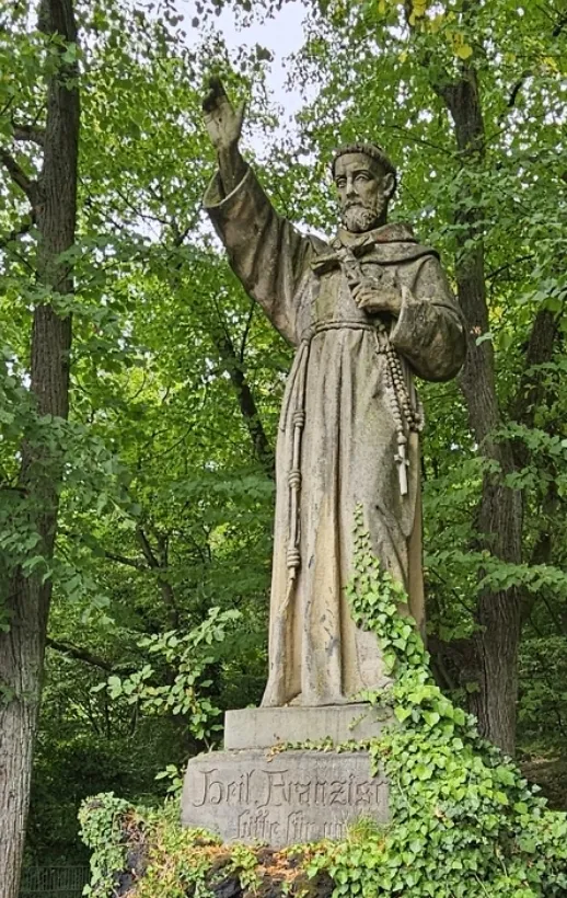 Фасад Церкви Святого Аполлинария в Ремагене