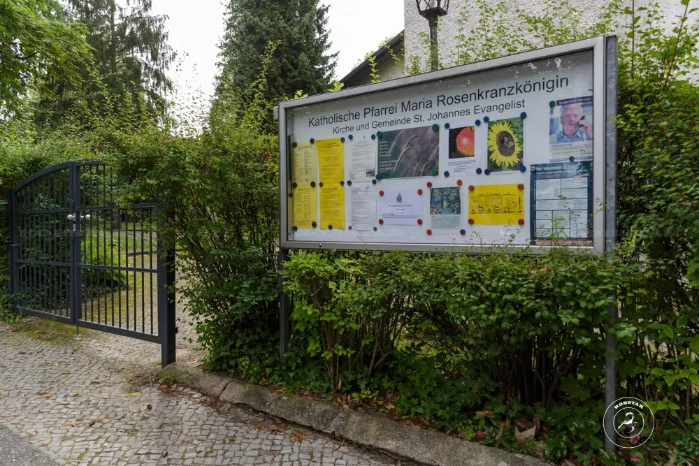 Внешний вид церкви Святого Иоанна Богослова в Берлине