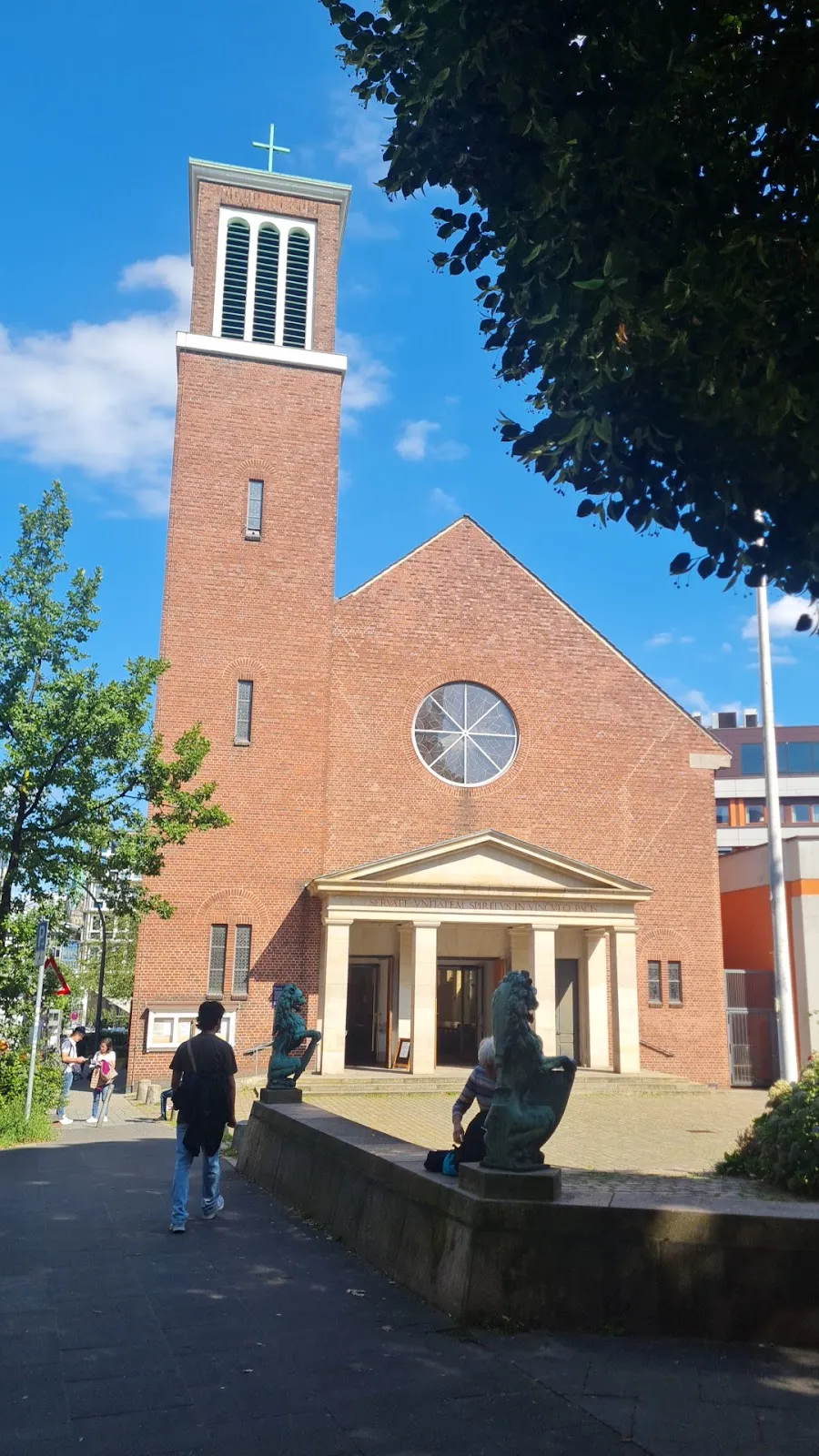 Вид на Церковь Святого Михаила в Гамбурге