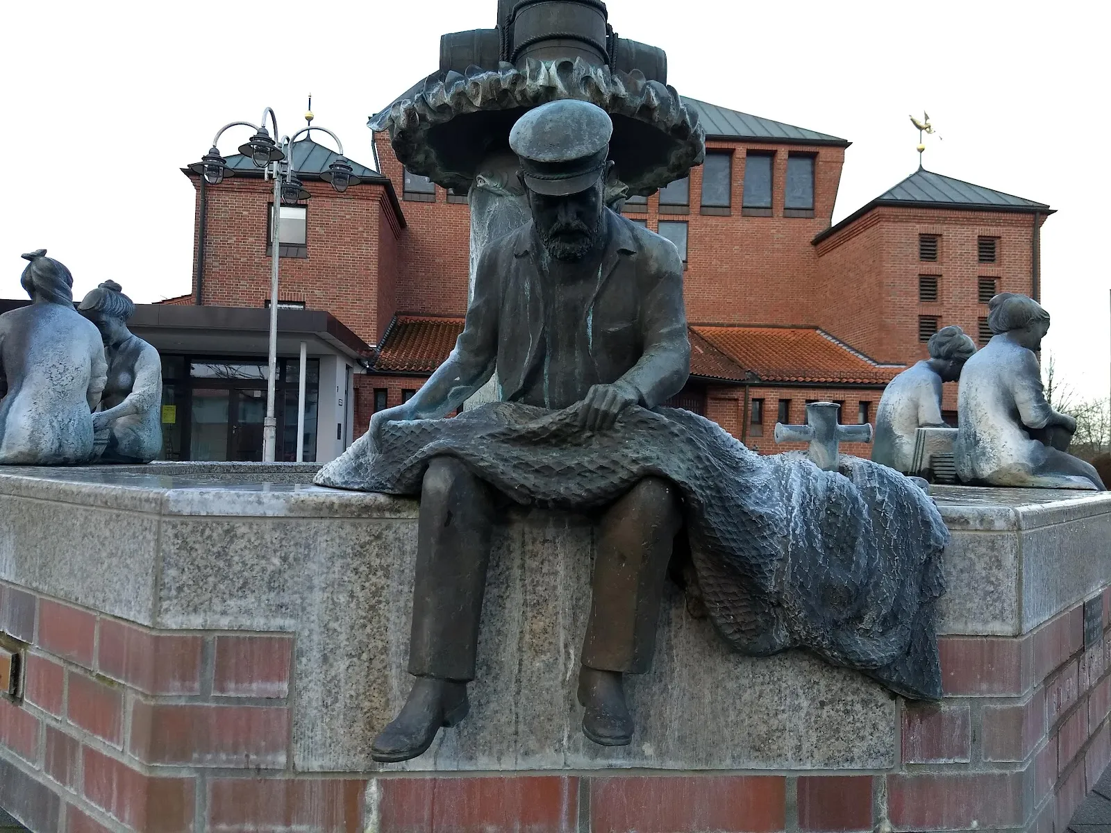 Церковь Святого Семейства в Бремене-Гроне, Германия