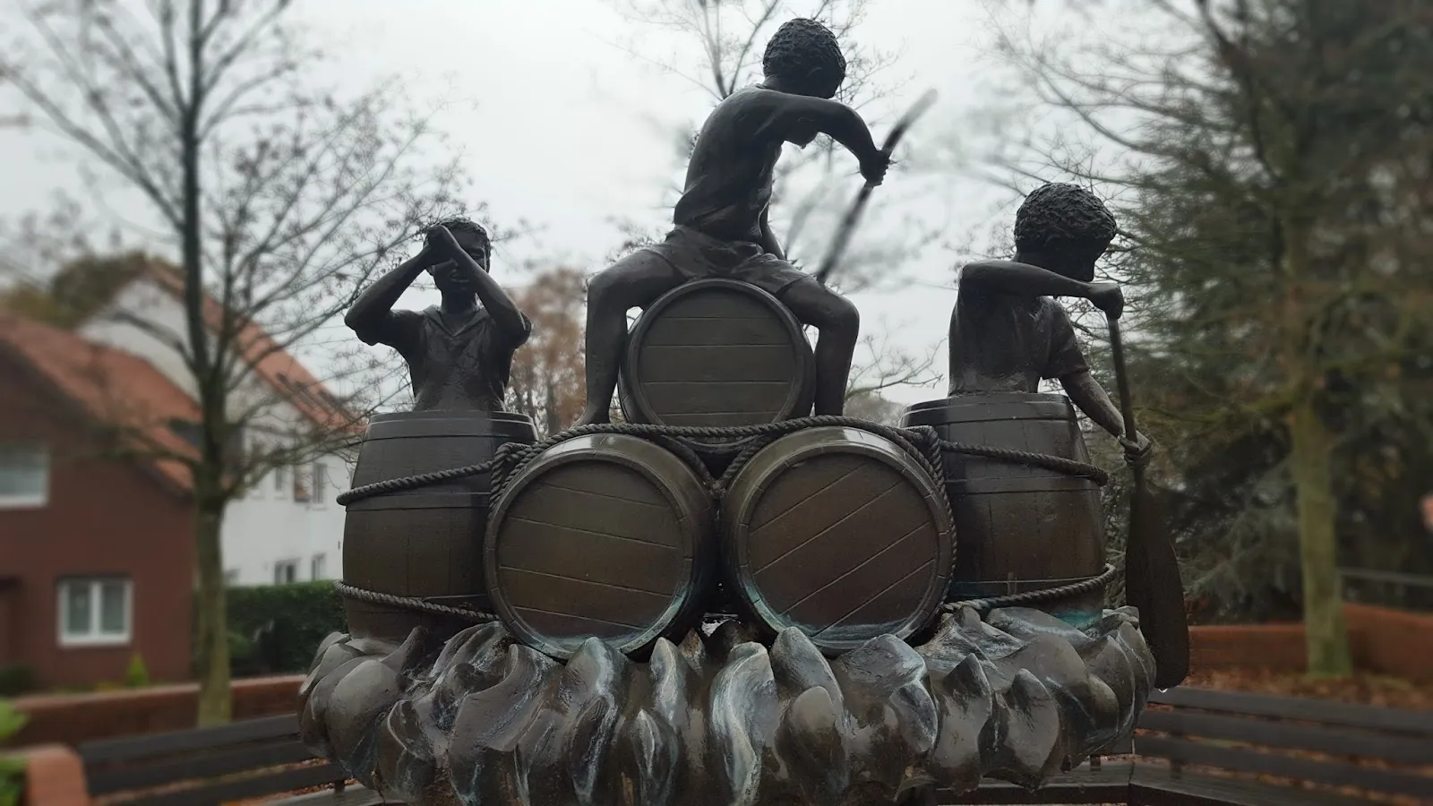 Церковь Святого Семейства в Бремене-Гроне, Германия