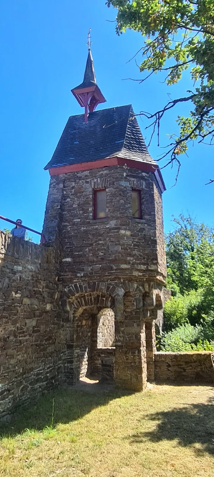 Церковь Святого Якова в Рёсе, Германия, снаружи