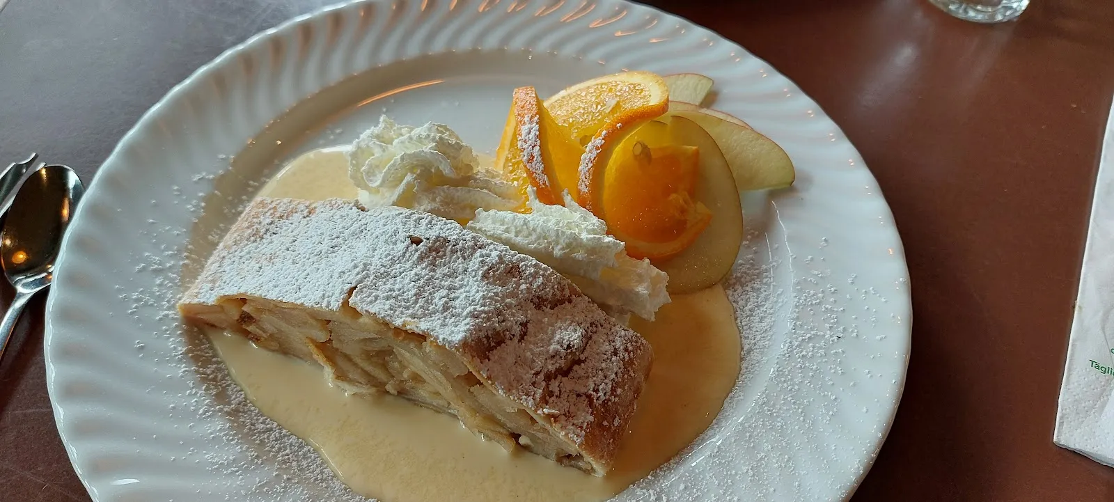 Фасад церкви Святой Юлии в Берлине