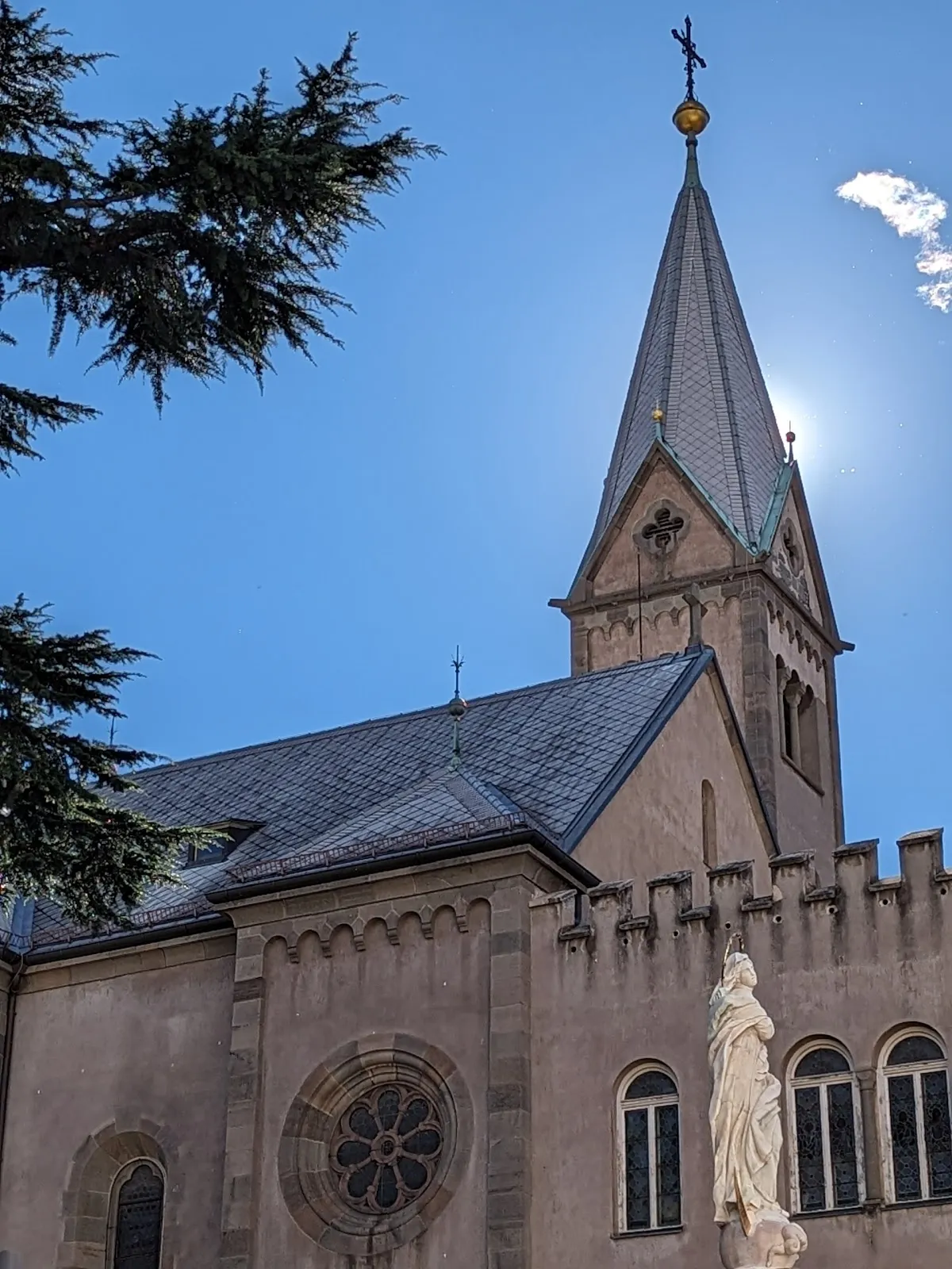 Церковь Апостолов, Гютерсло, Германия