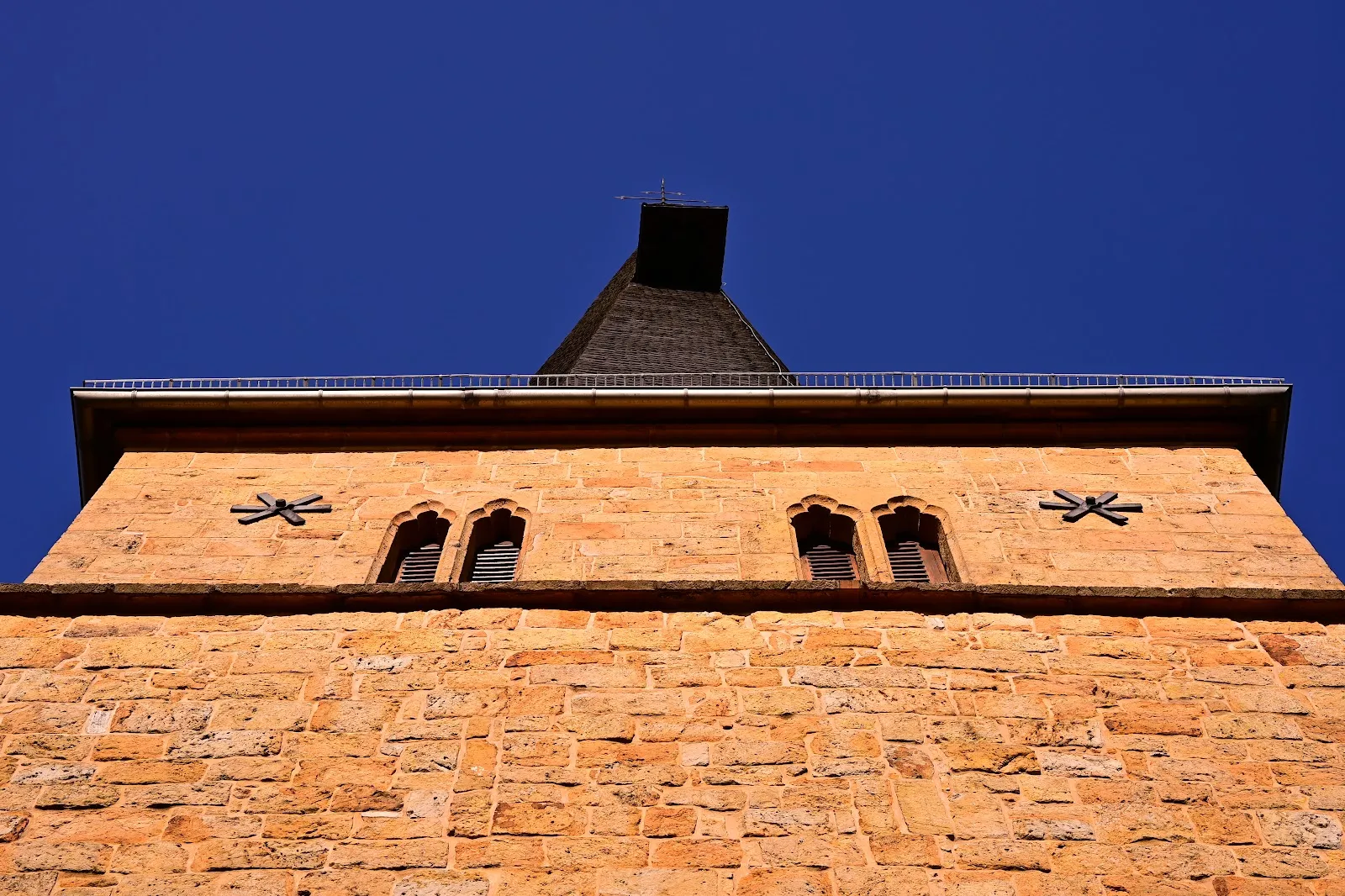 Церковь Апостолов, Гютерсло, Германия