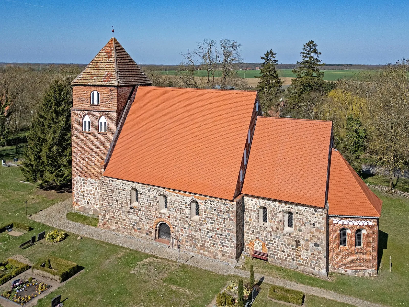 Церковь в Бентене
