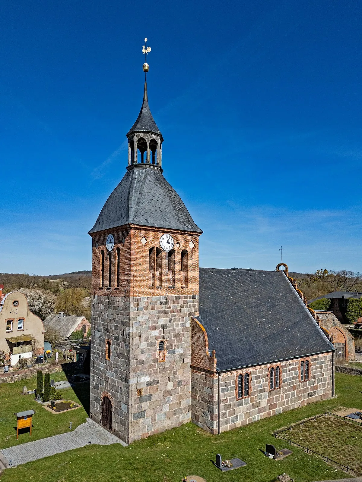 Церковь в Бристове