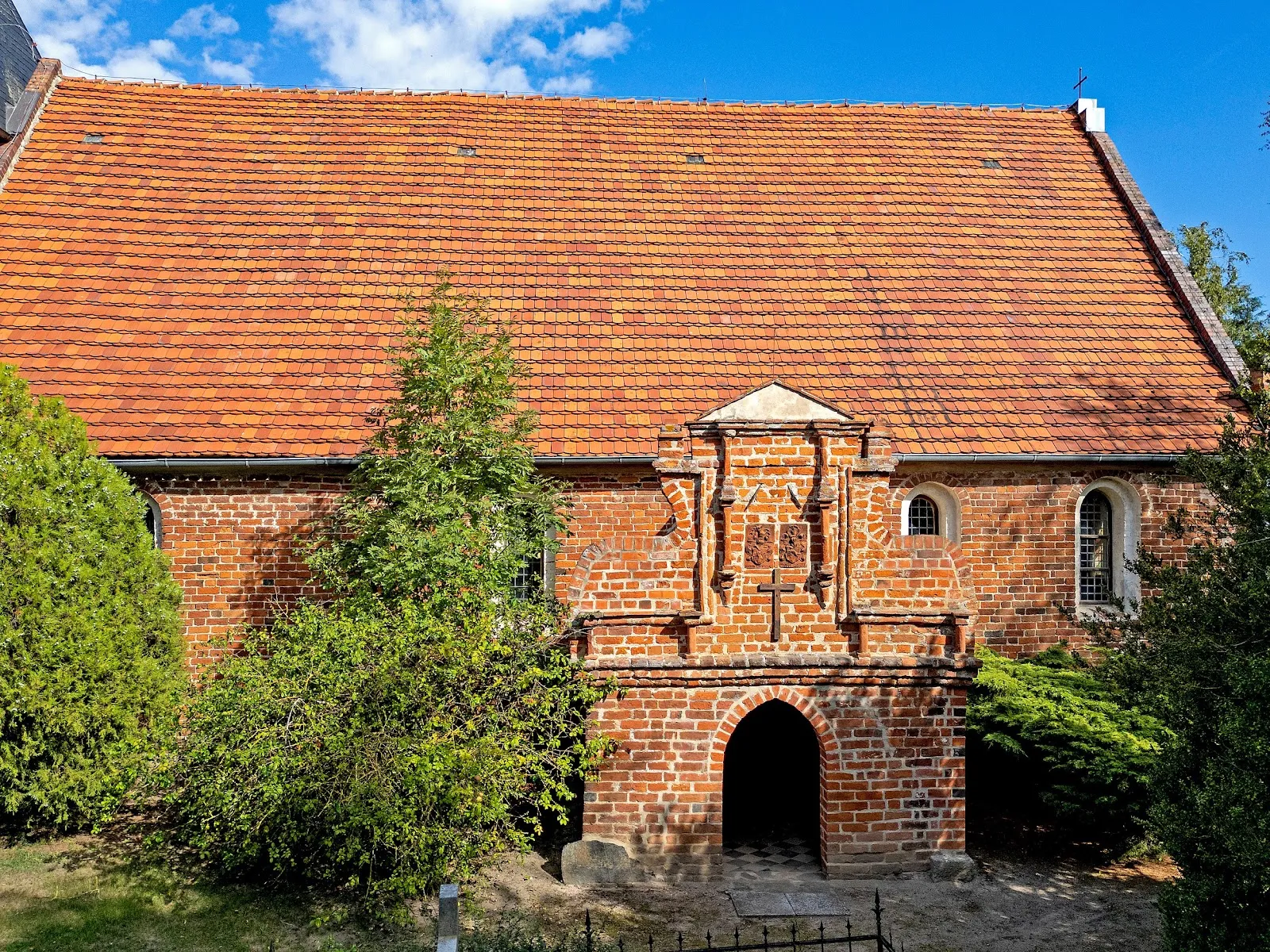 Церковь в Левицове