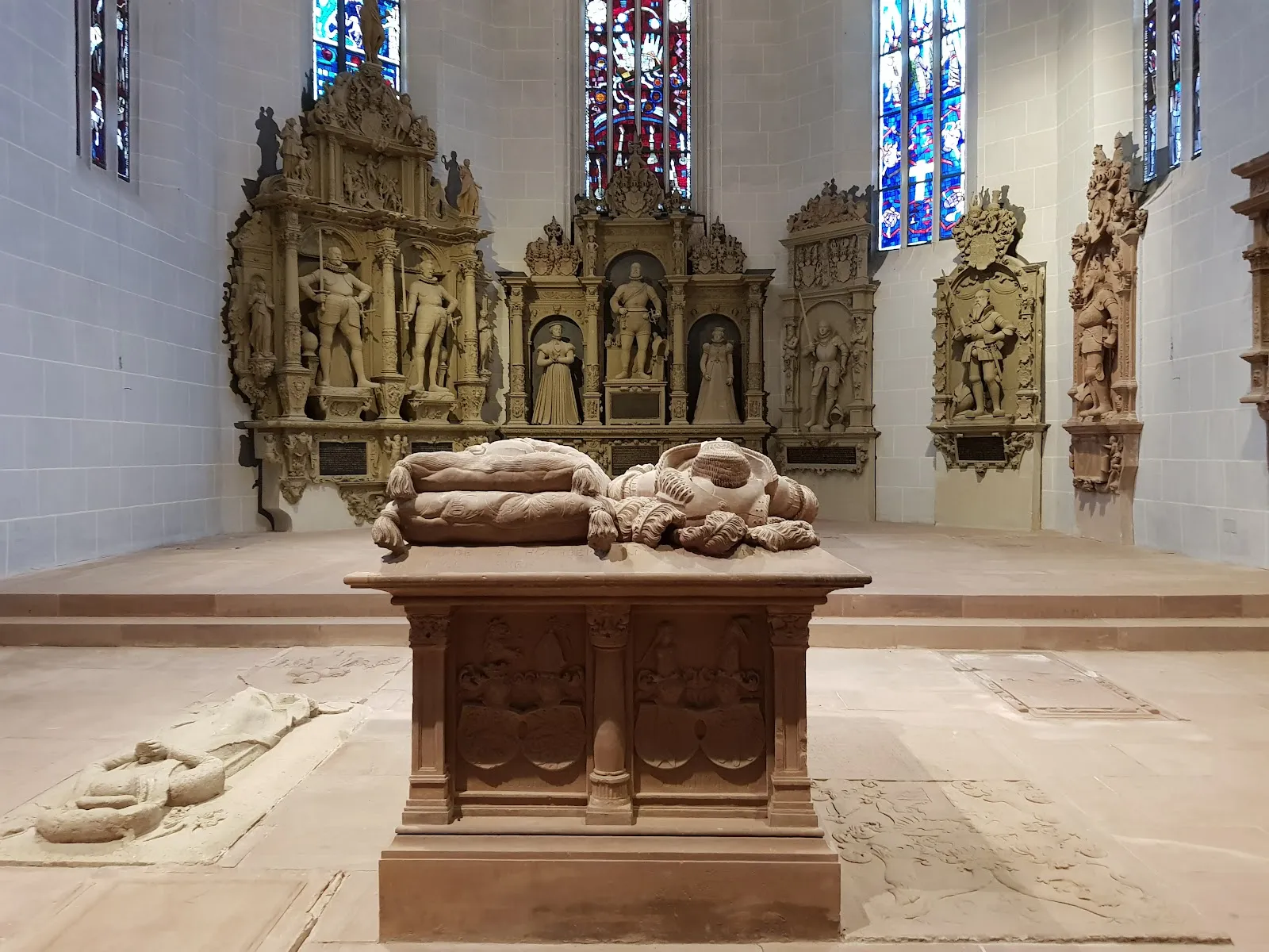 Церковь-замок Святого Михаила, Пфорцгейм, Германия