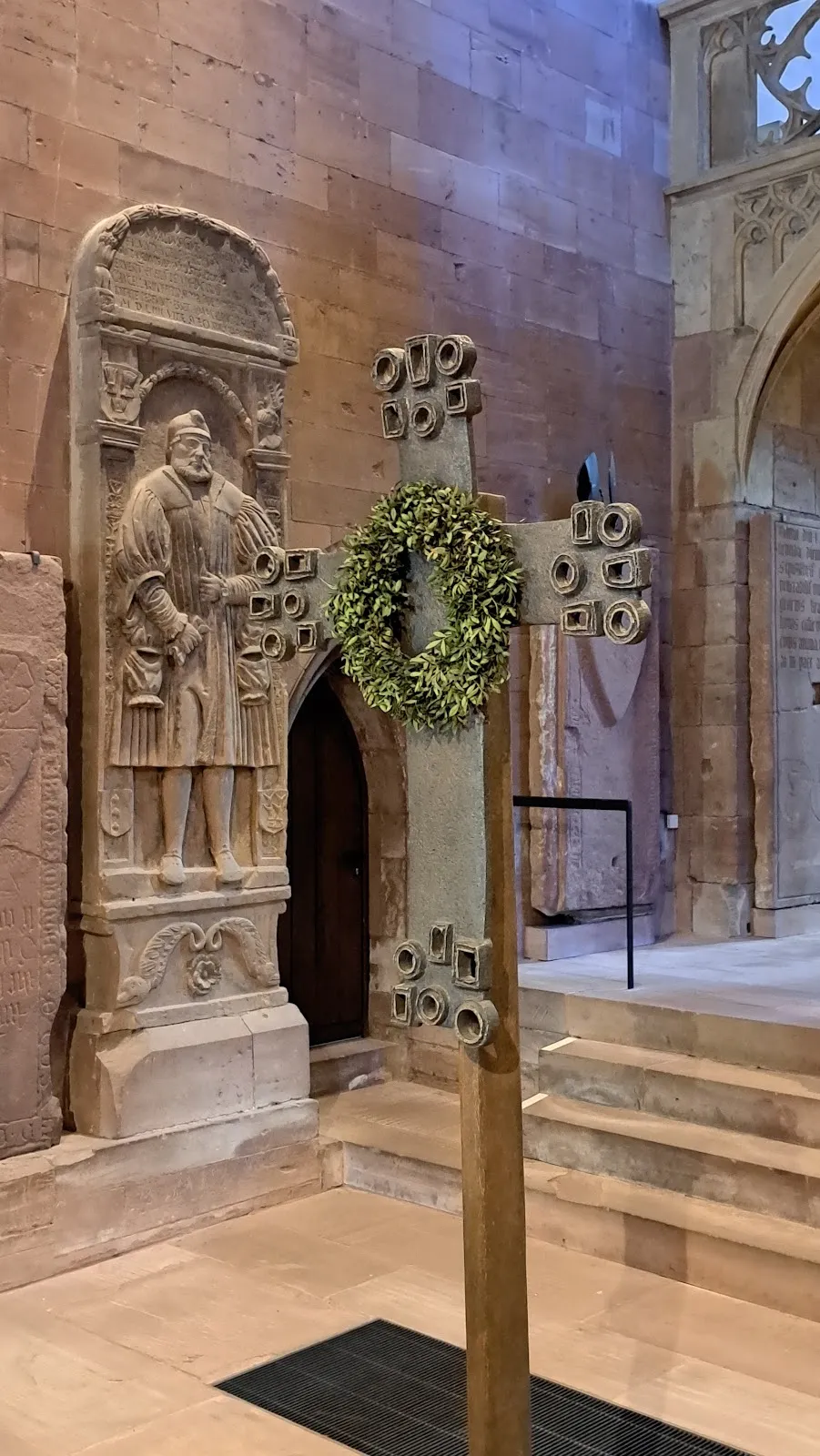 Церковь-замок Святого Михаила, Пфорцгейм, Германия