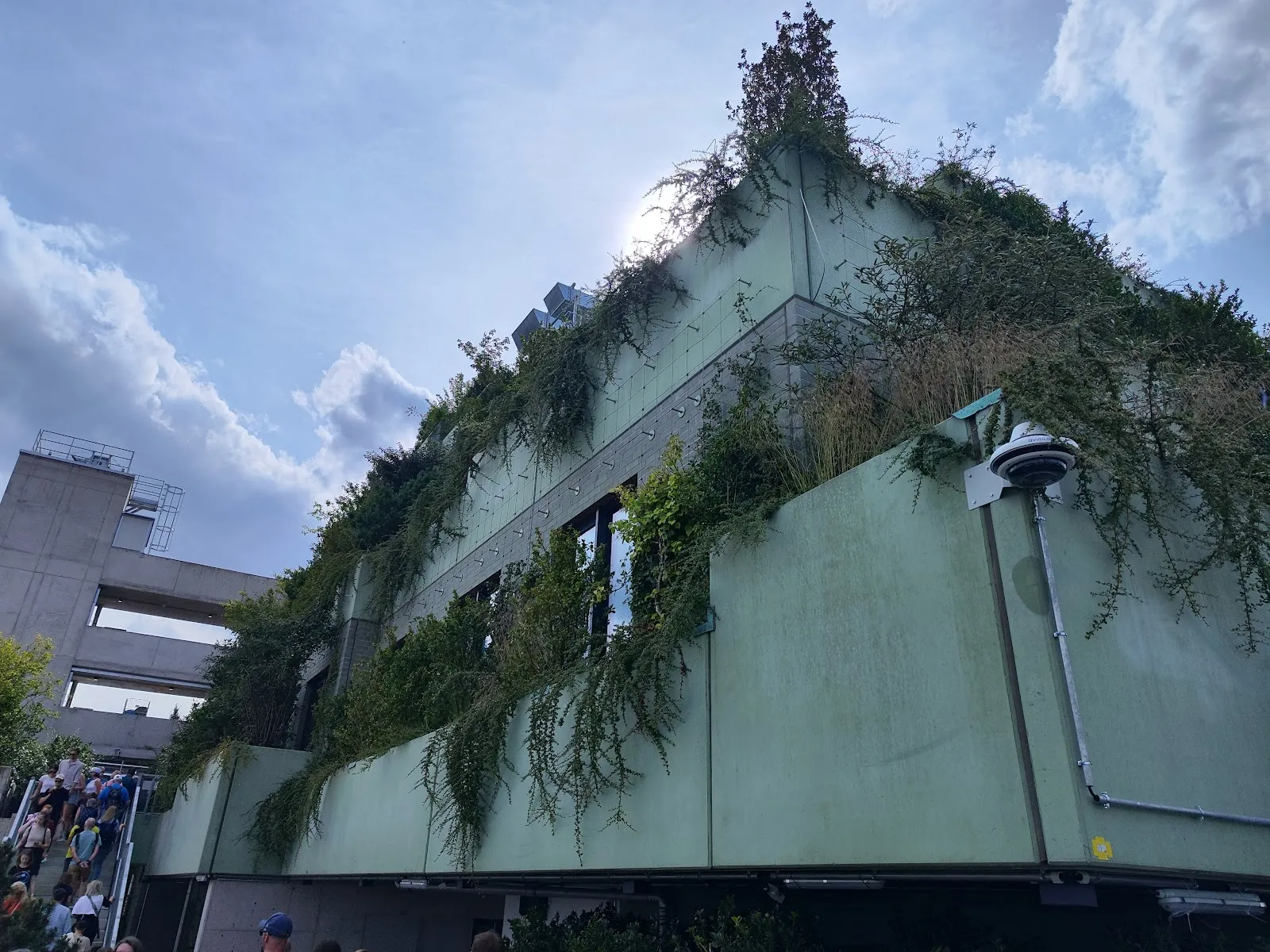 Вид на Зеленый бункер Фельдштрассе, Гамбург, Германия