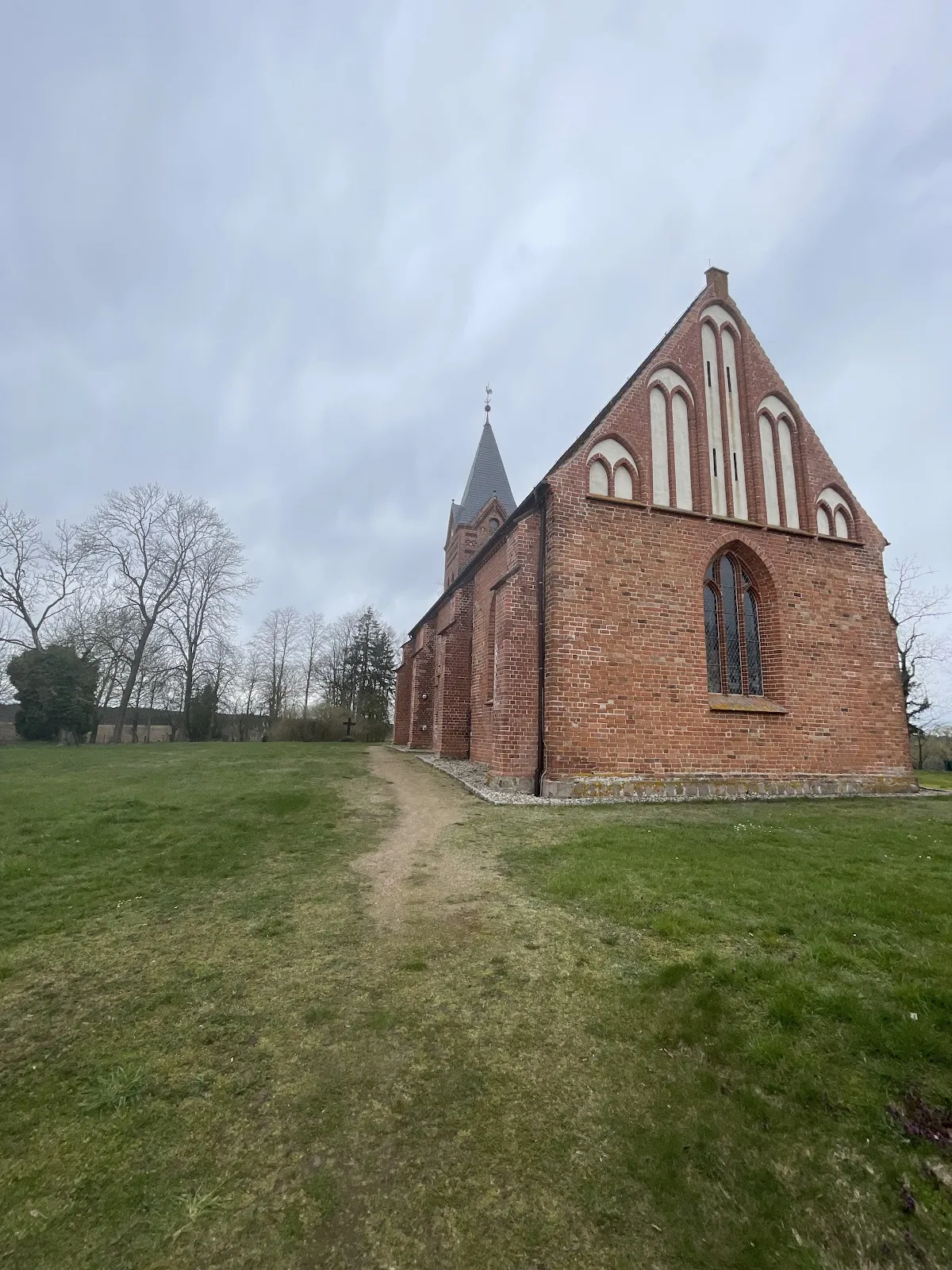 Деревенская церковь Линстов, Германия