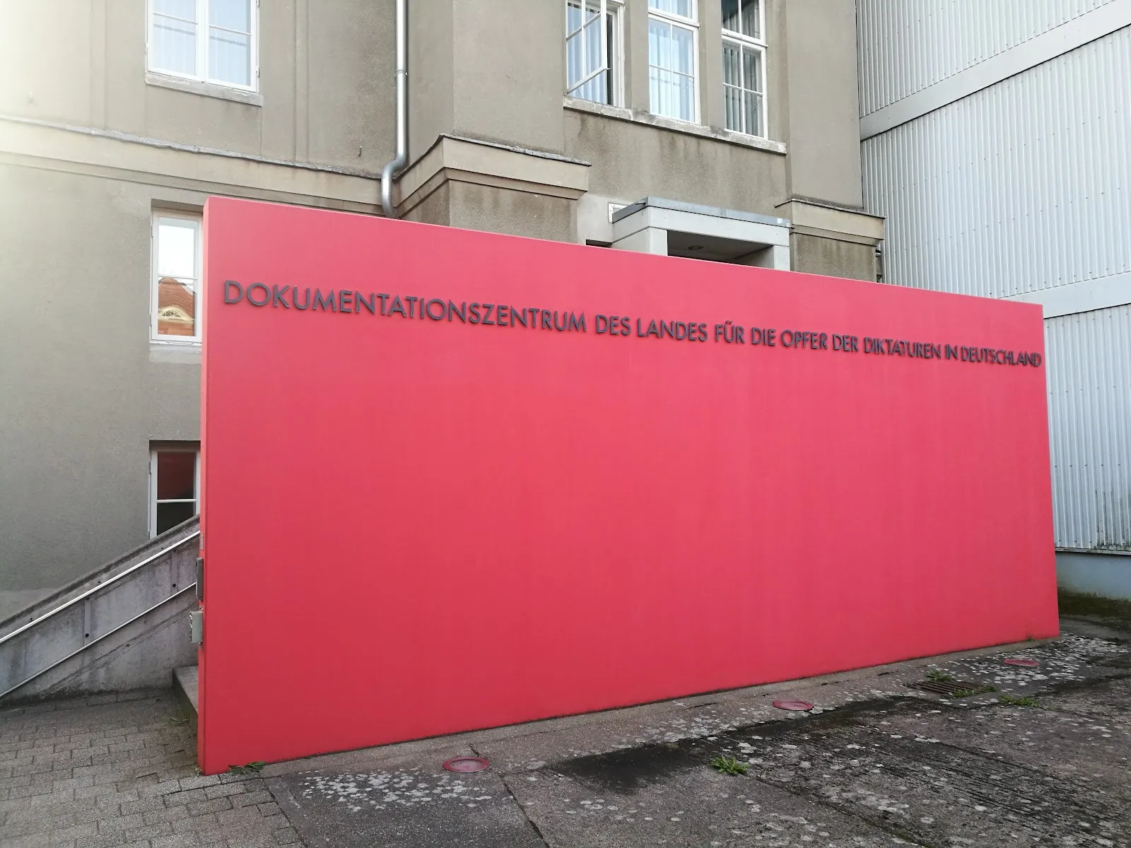 Фасад Документационного центра Деммлерплац