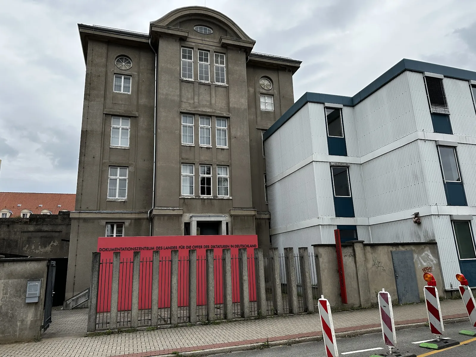 Фасад Документационного центра Деммлерплац