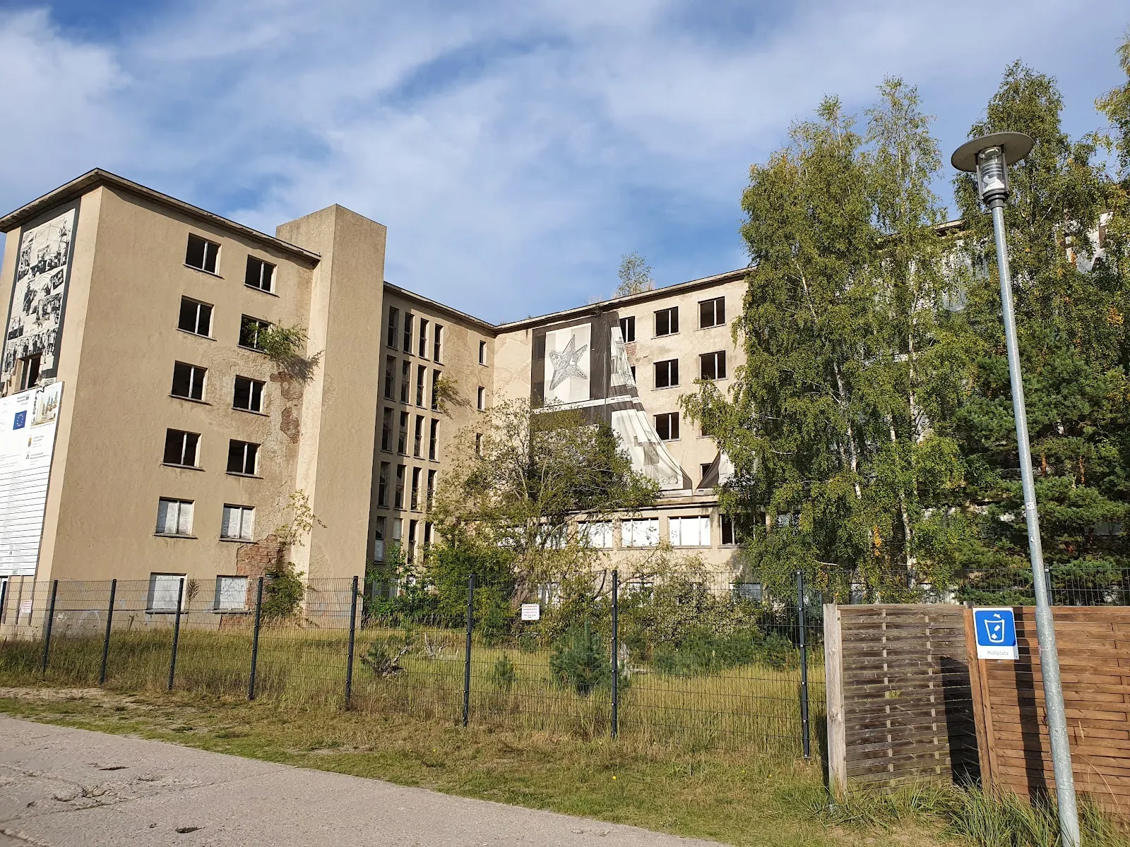 Здание Документационного центра Прара в городе Бинц