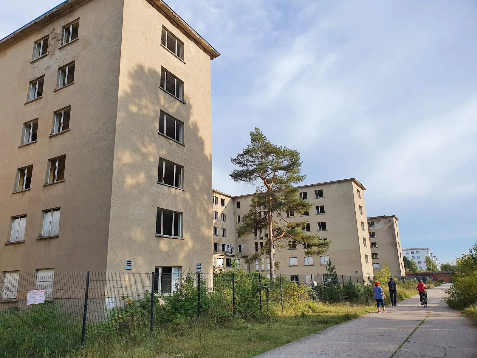 Здание Документационного центра Прара в городе Бинц