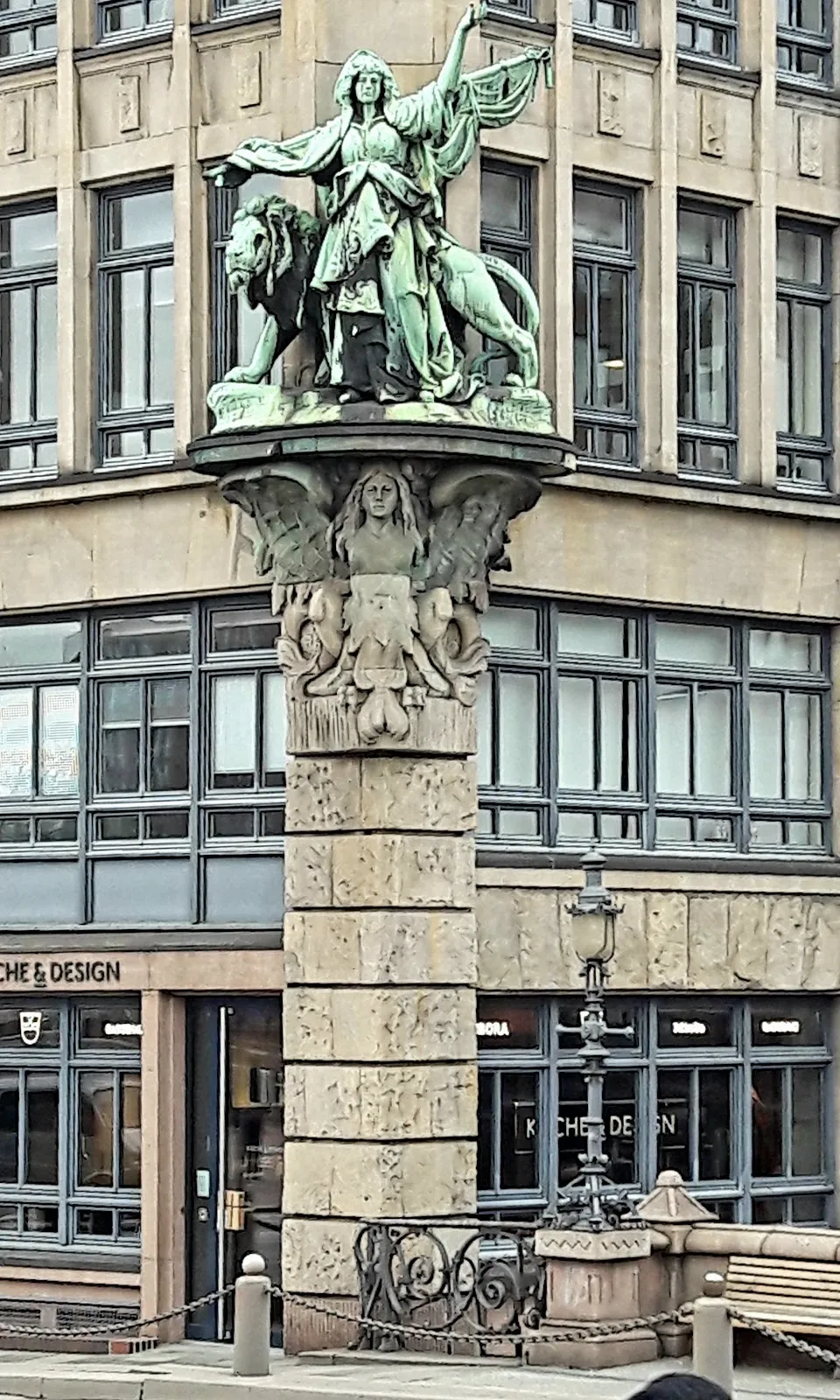 Дом мореплавания в Гамбурге, Германия