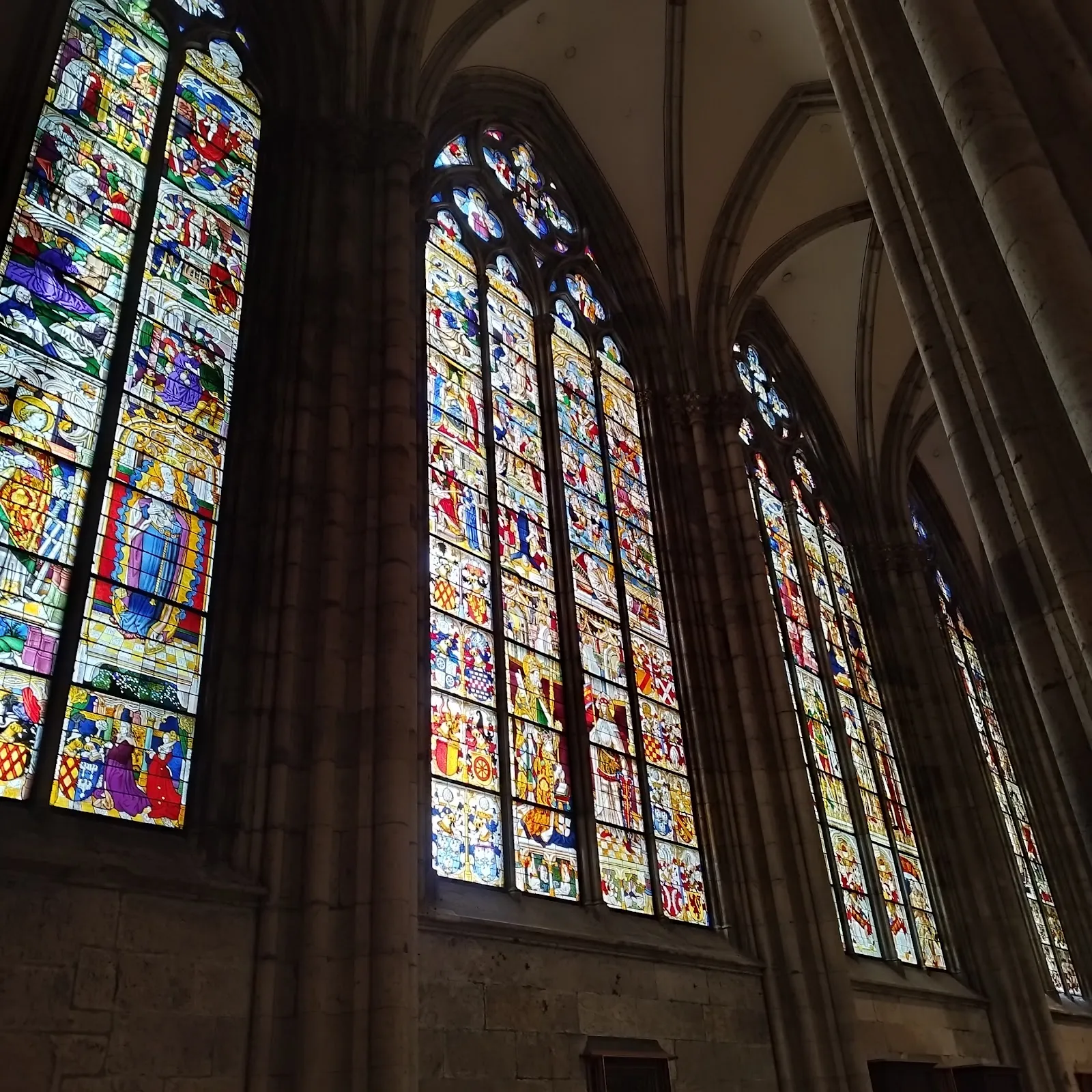 Кладбище Домхернфридхоф в Кёльне, Германия