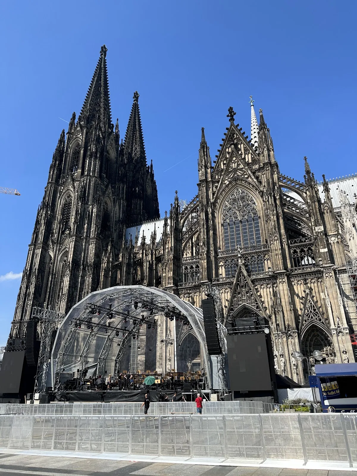 Кладбище Домхернфридхоф в Кёльне, Германия